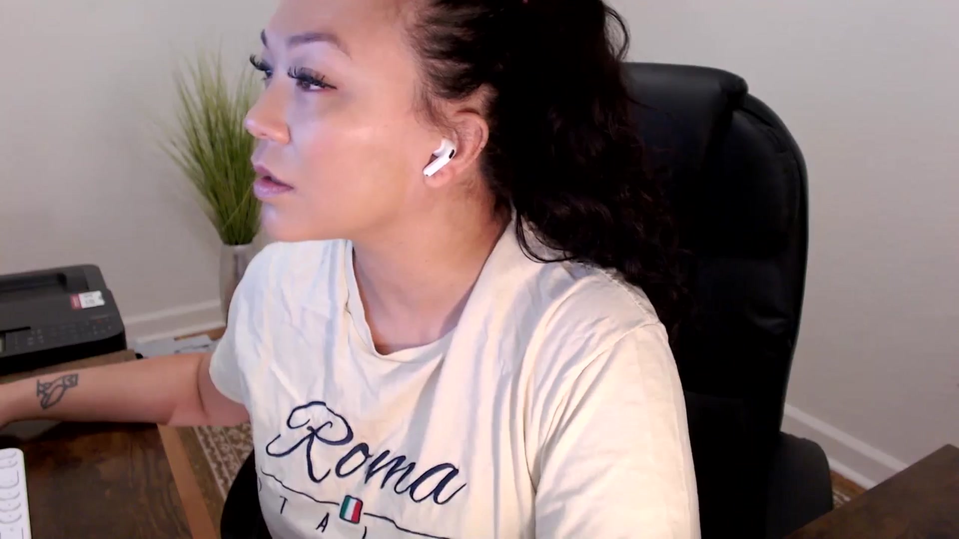 Gallery image thumbnail from MickaylaStar's myfreecams stream on, 02/12/2026, 16:20 image 8 of 20