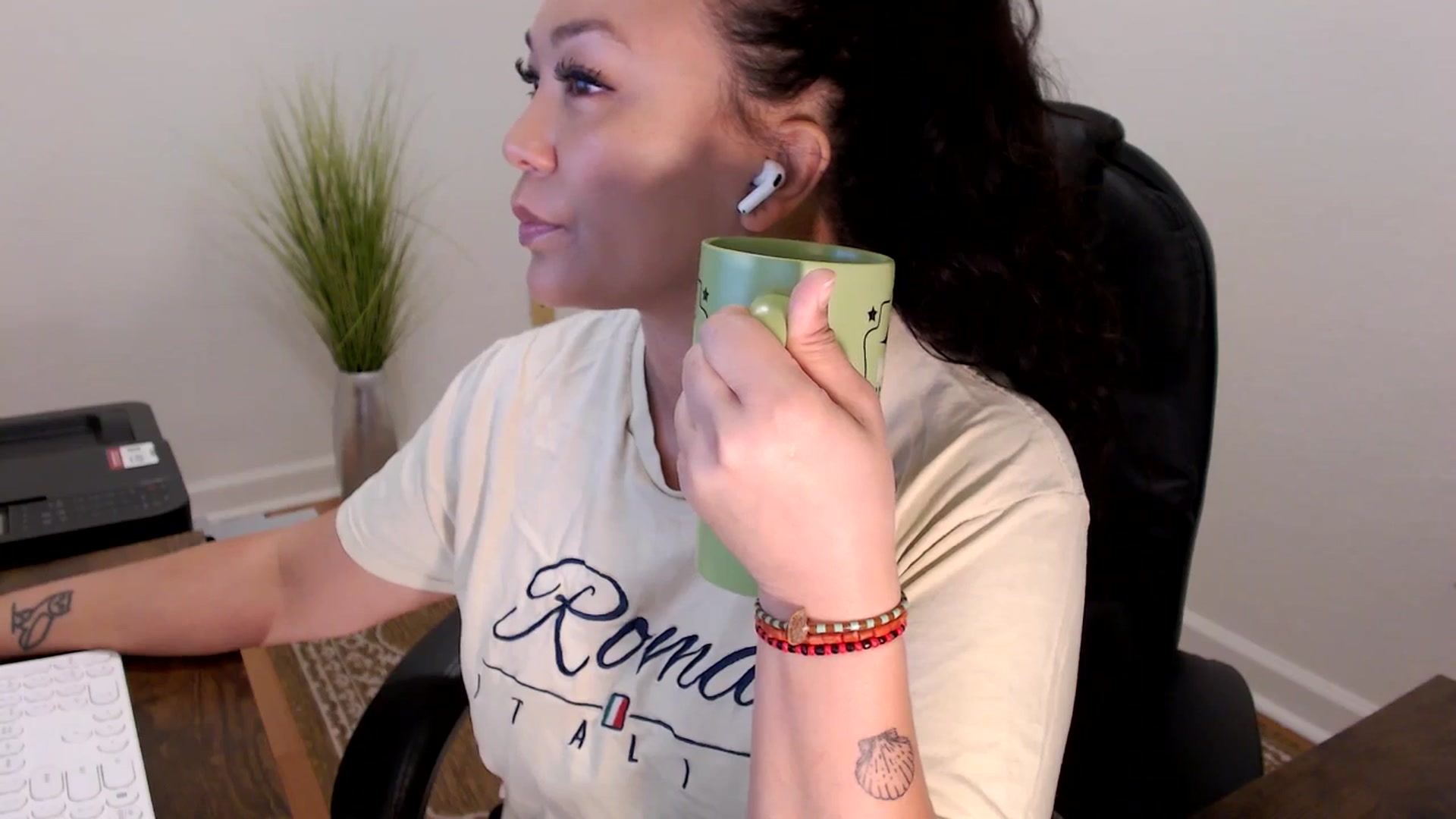 Gallery image thumbnail from MickaylaStar's myfreecams stream on, 02/12/2026, 16:20 image 3 of 20