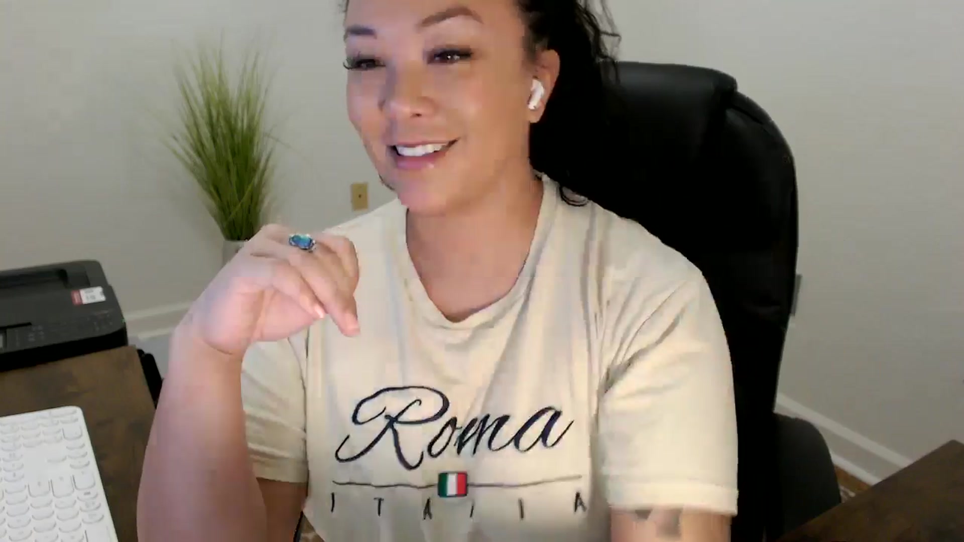Gallery image thumbnail from MickaylaStar's myfreecams stream on, 02/12/2026, 17:29 image 6 of 20
