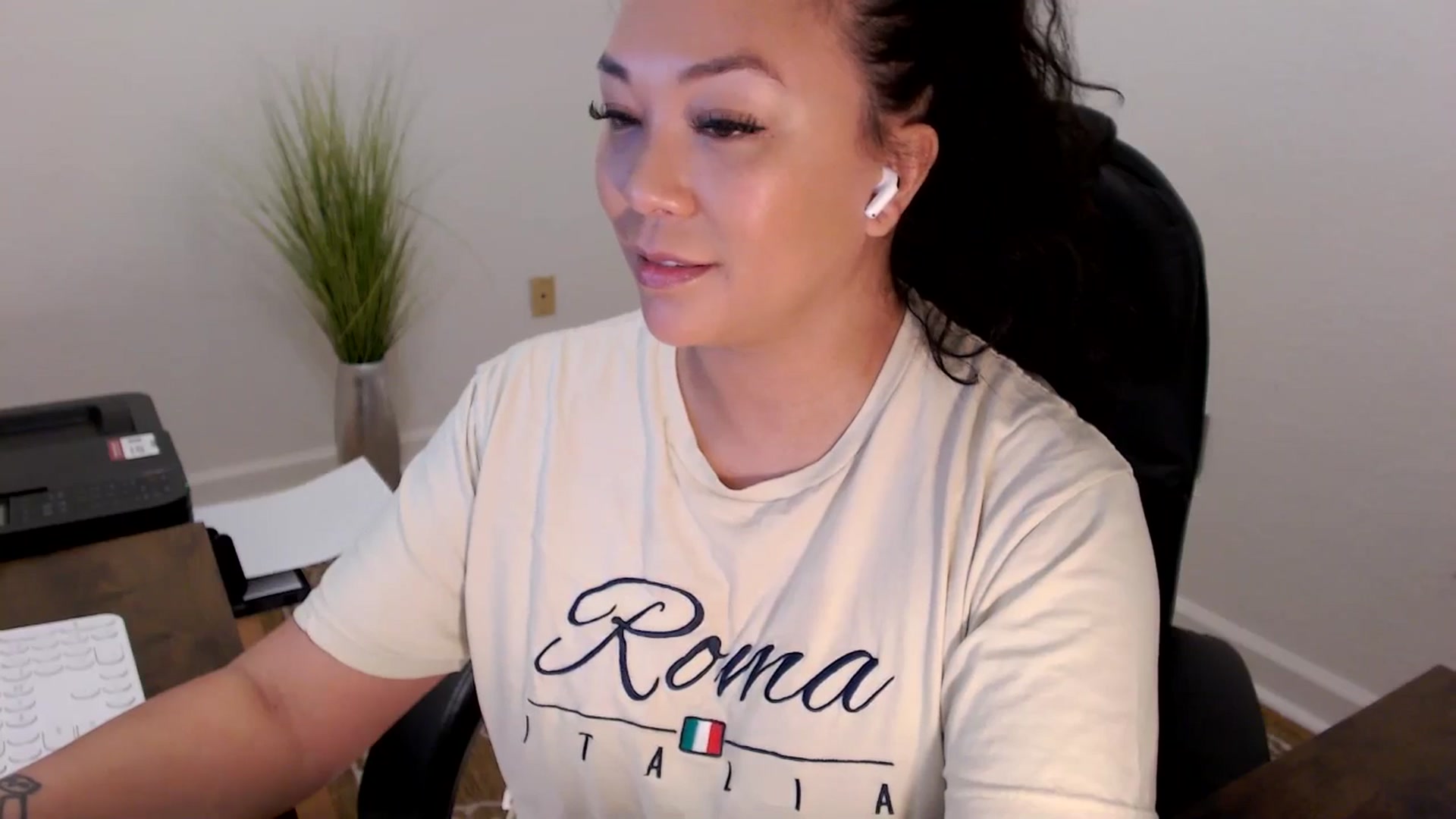 Gallery image thumbnail from MickaylaStar's myfreecams stream on, 02/12/2026, 17:29 image 12 of 20