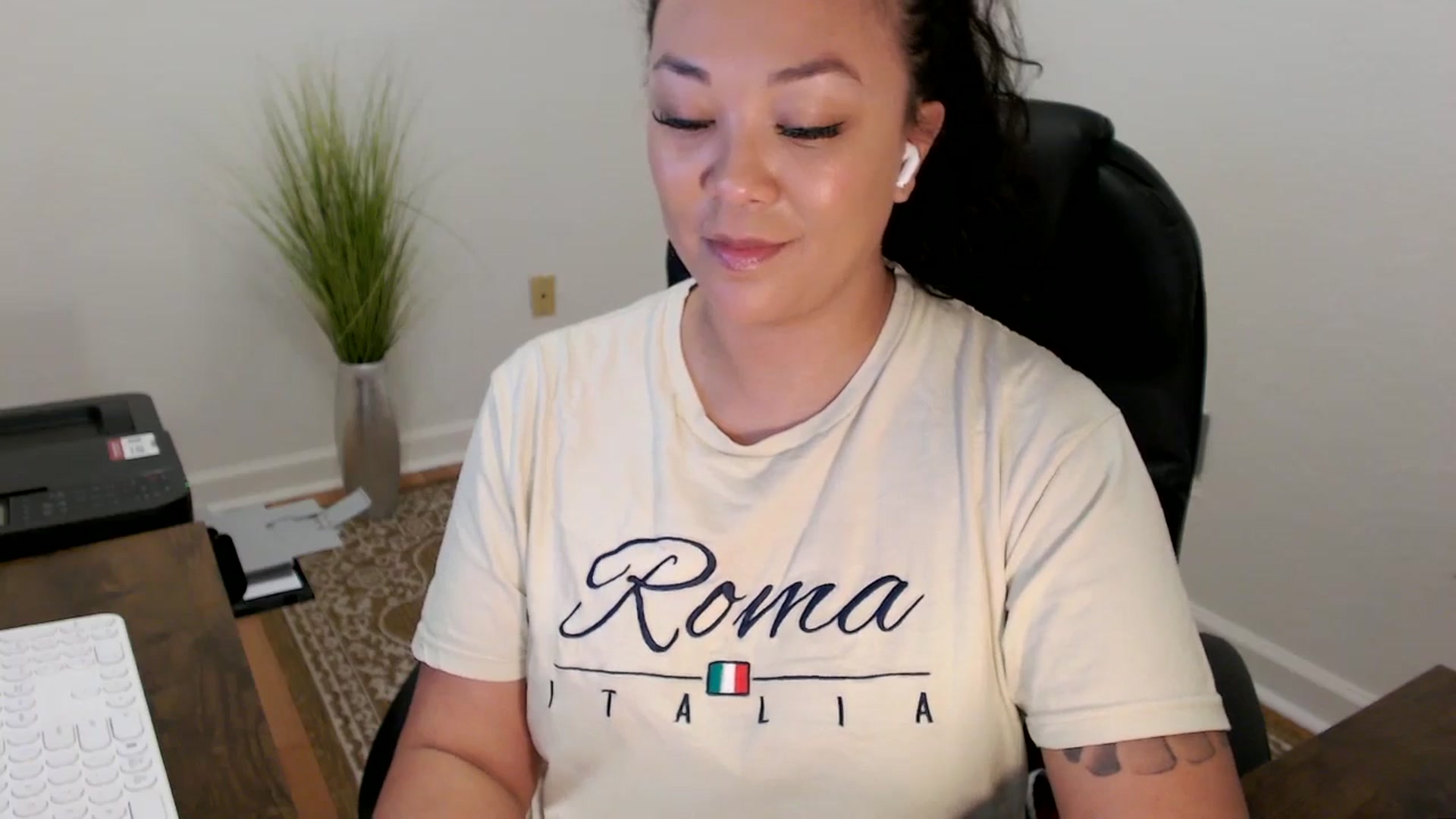 Gallery image thumbnail from MickaylaStar's myfreecams stream on, 02/12/2026, 17:29 image 9 of 20