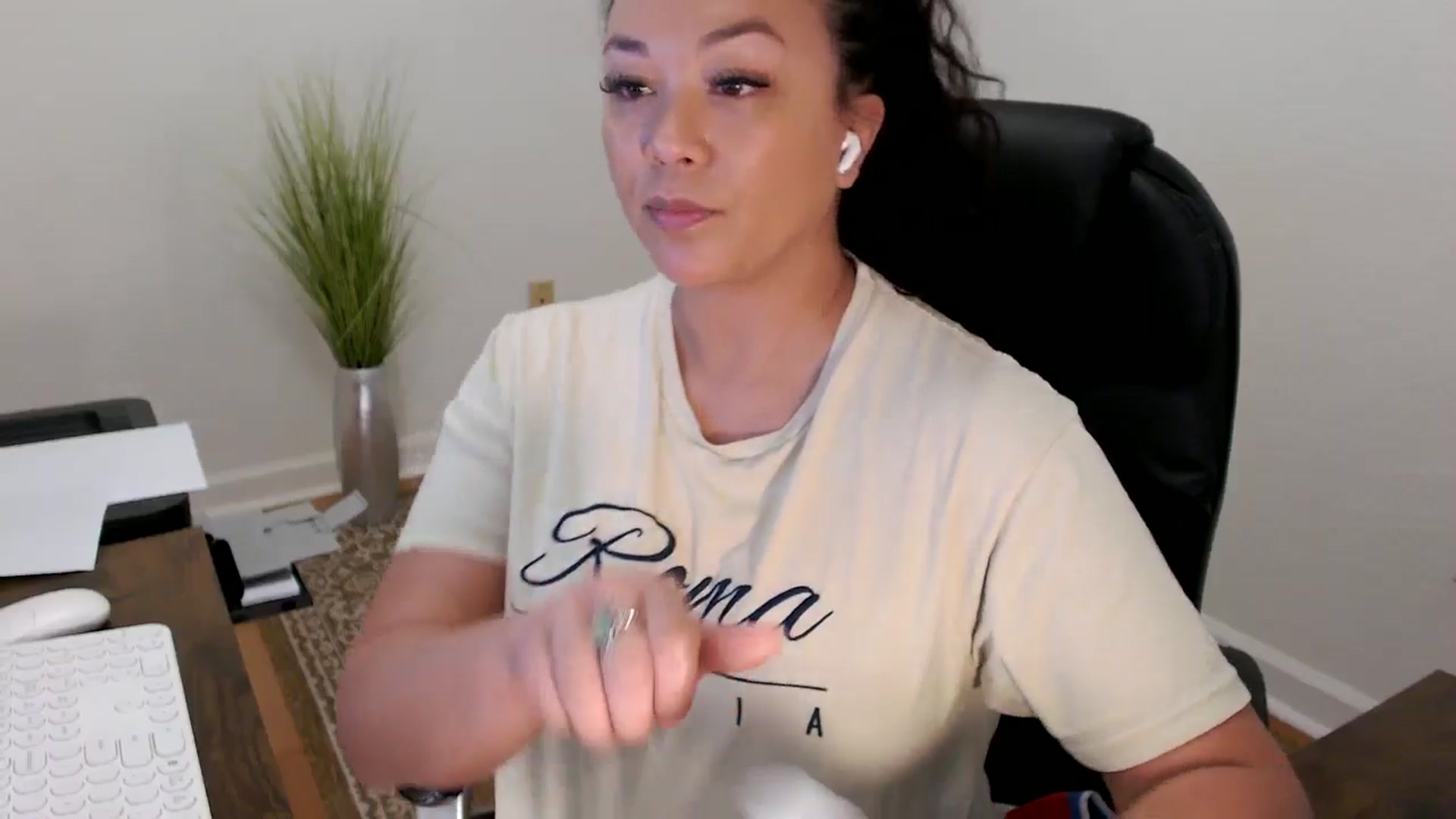 Gallery image thumbnail from MickaylaStar's myfreecams stream on, 02/12/2026, 18:56 image 18 of 20