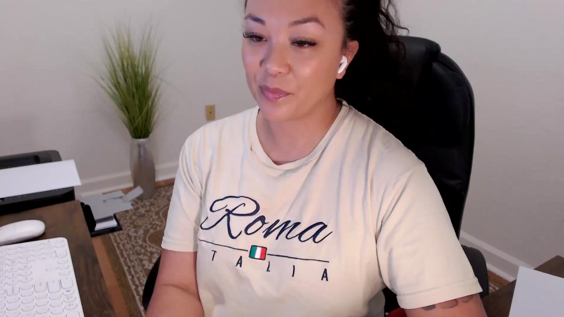 Gallery image thumbnail from MickaylaStar's myfreecams stream on, 02/12/2026, 18:56 image 1 of 20