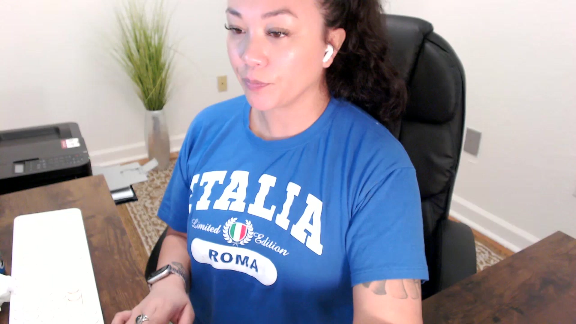 Gallery image thumbnail from MickaylaStar's myfreecams stream on, 02/18/2026, 18:45 image 19 of 20