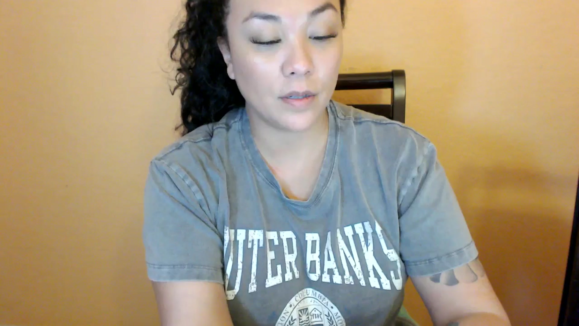 Gallery image thumbnail from MickaylaStar's myfreecams stream on, 02/20/2026, 24:03 image 19 of 20