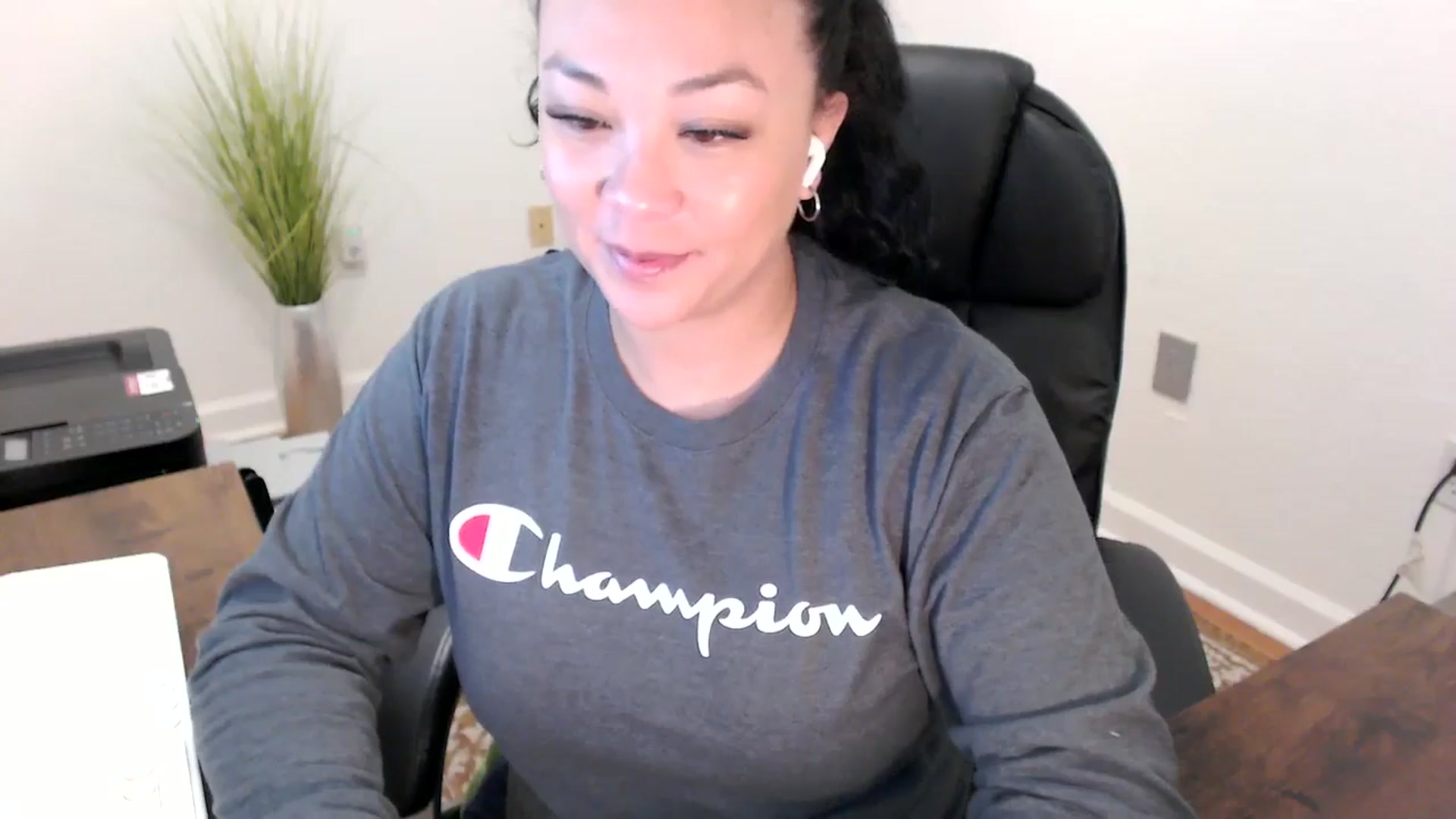 Gallery image thumbnail from MickaylaStar's myfreecams stream on, 02/24/2026, 16:54 image 2 of 20