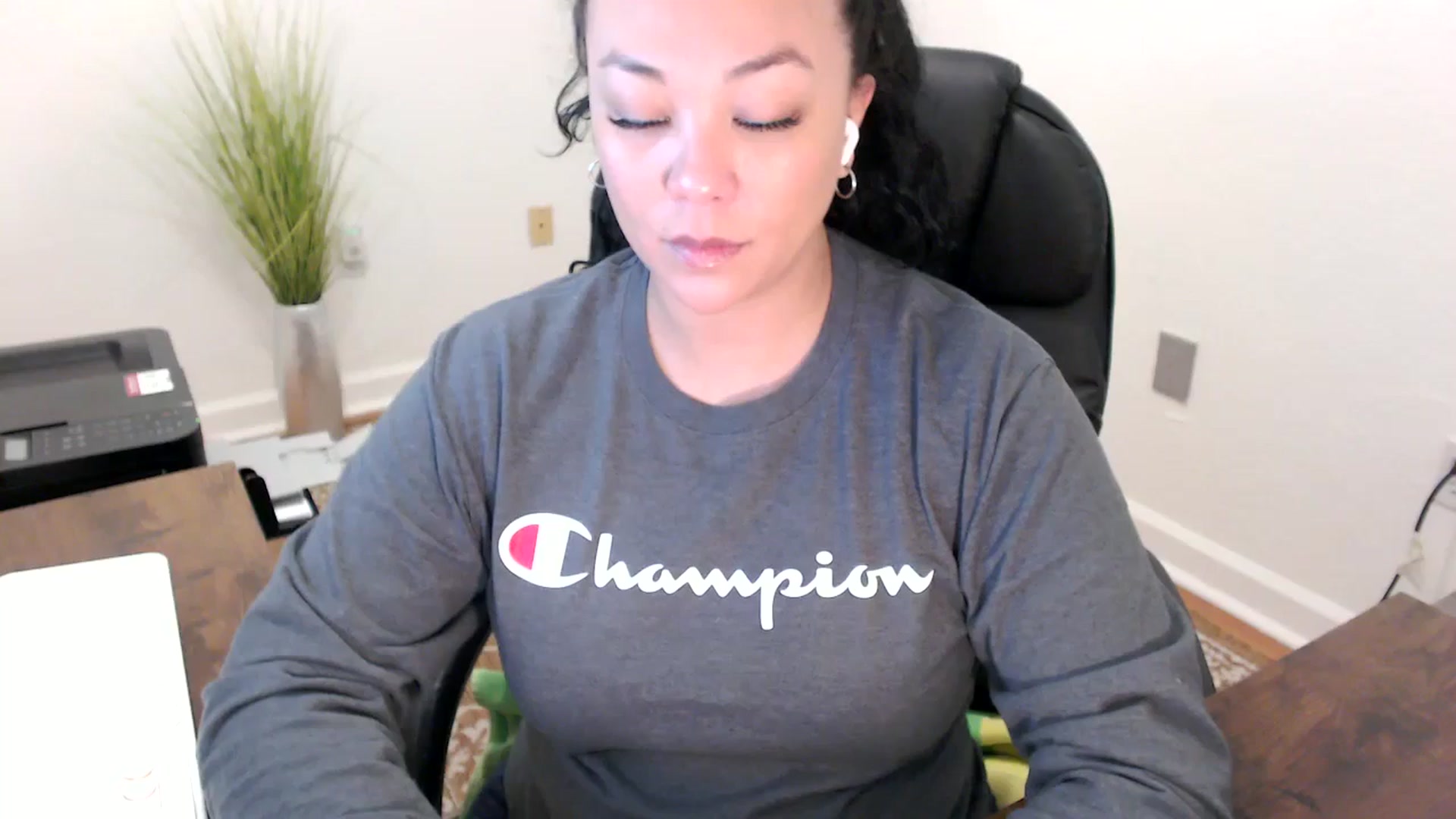 Gallery image thumbnail from MickaylaStar's myfreecams stream on, 02/24/2026, 16:54 image 1 of 20