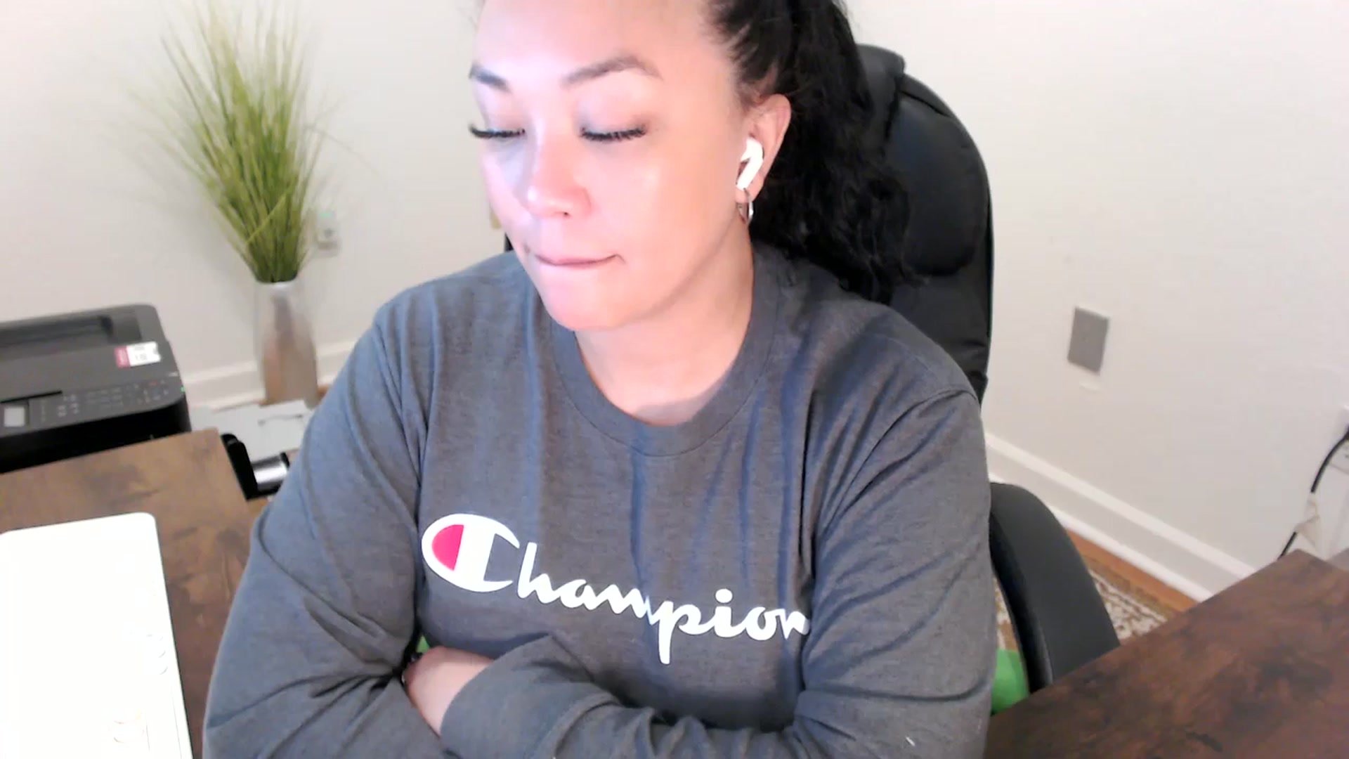 Gallery image thumbnail from MickaylaStar's myfreecams stream on, 02/24/2026, 16:54 image 5 of 20