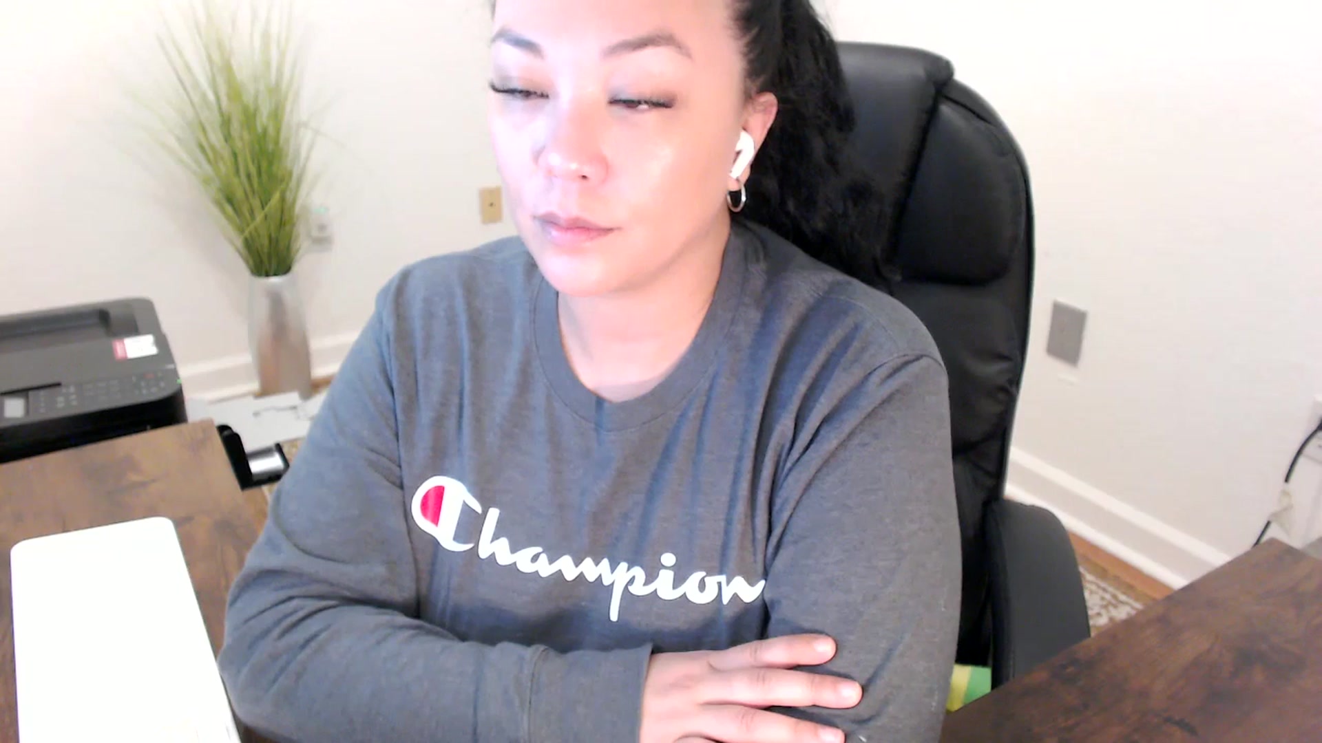 Gallery image thumbnail from MickaylaStar's myfreecams stream on, 02/24/2026, 16:54 image 16 of 20