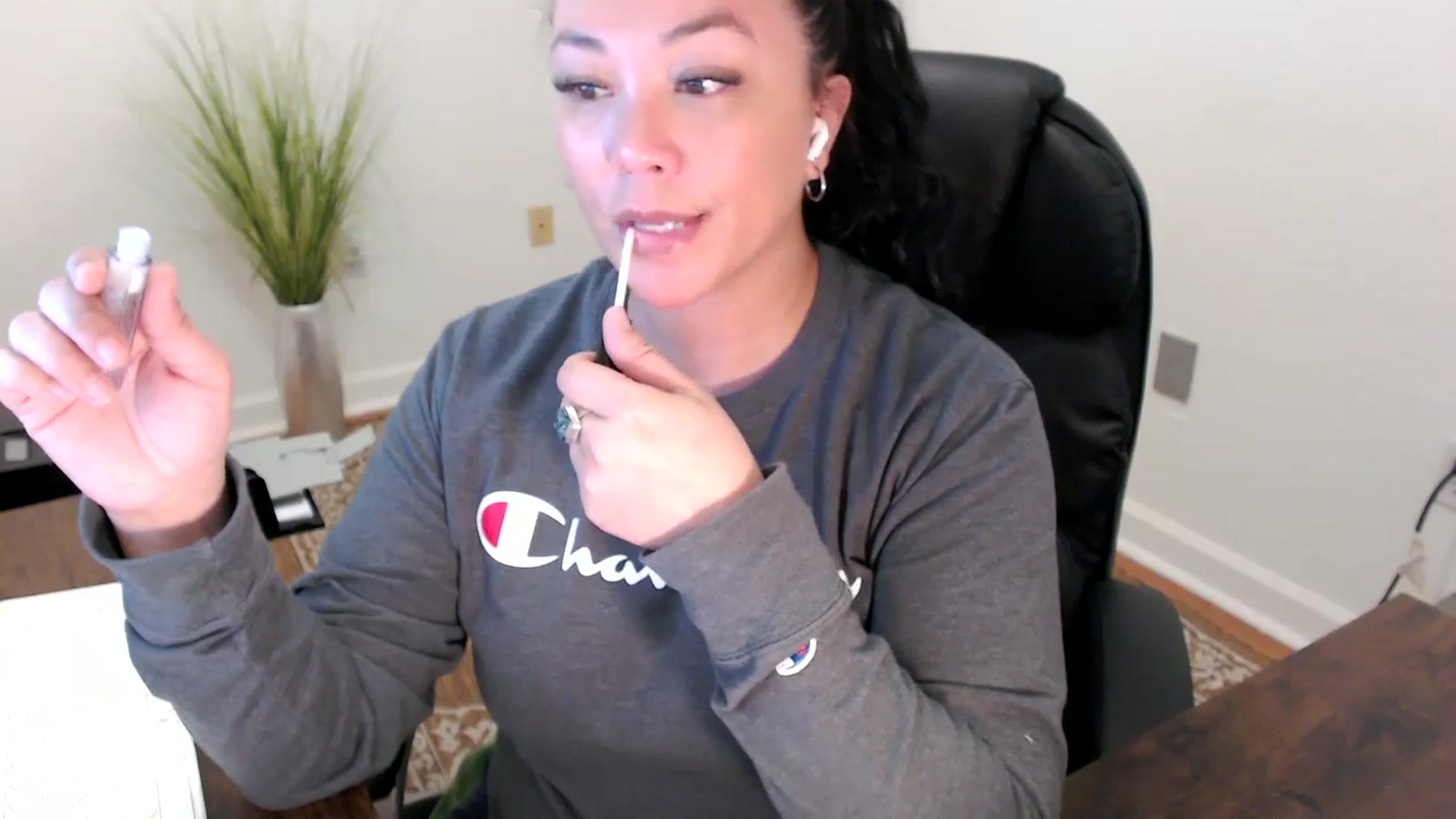 Gallery image thumbnail from MickaylaStar's myfreecams stream on, 02/24/2026, 18:58 image 4 of 20