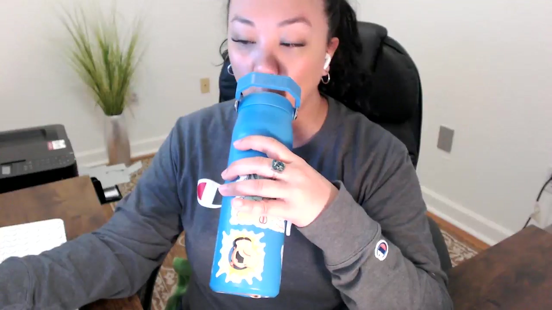 Gallery image thumbnail from MickaylaStar's myfreecams stream on, 02/24/2026, 18:58 image 2 of 20