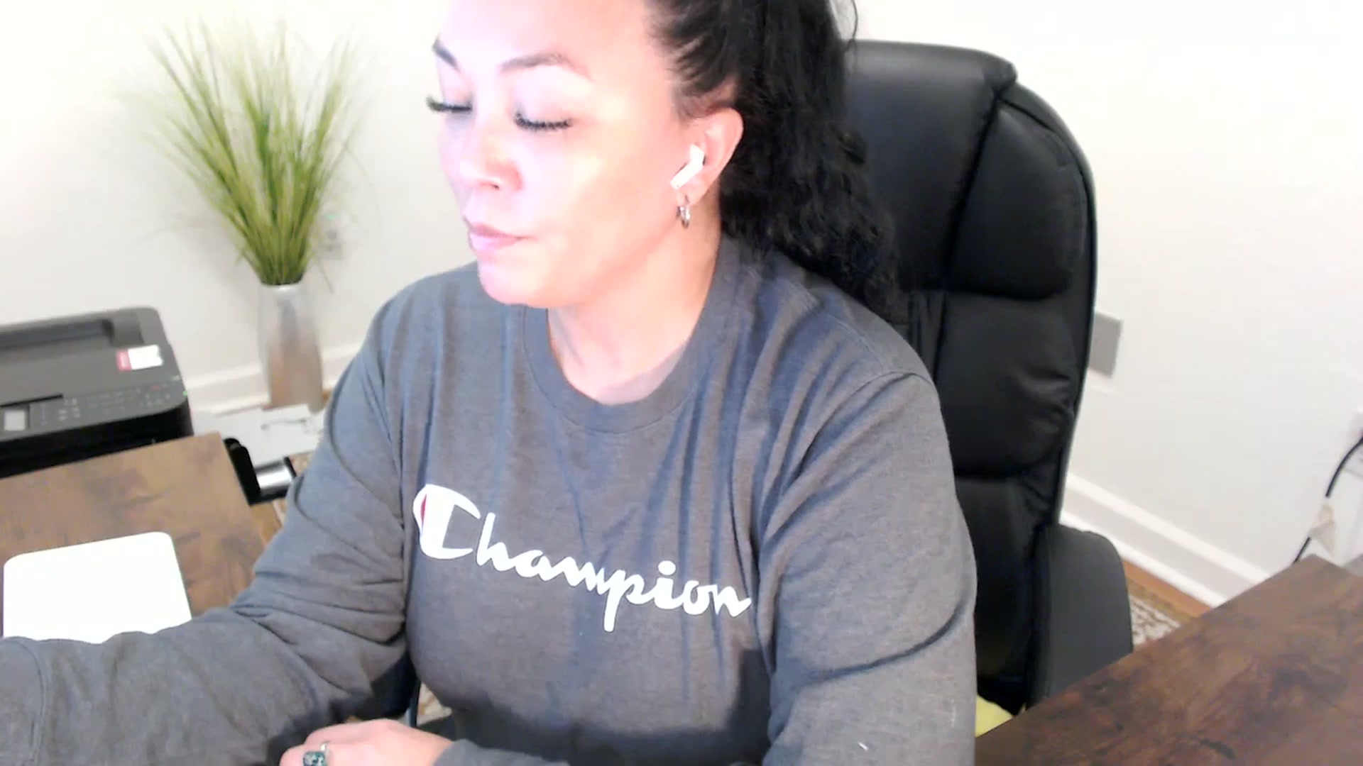 Gallery image thumbnail from MickaylaStar's myfreecams stream on, 02/24/2026, 19:47 image 3 of 20
