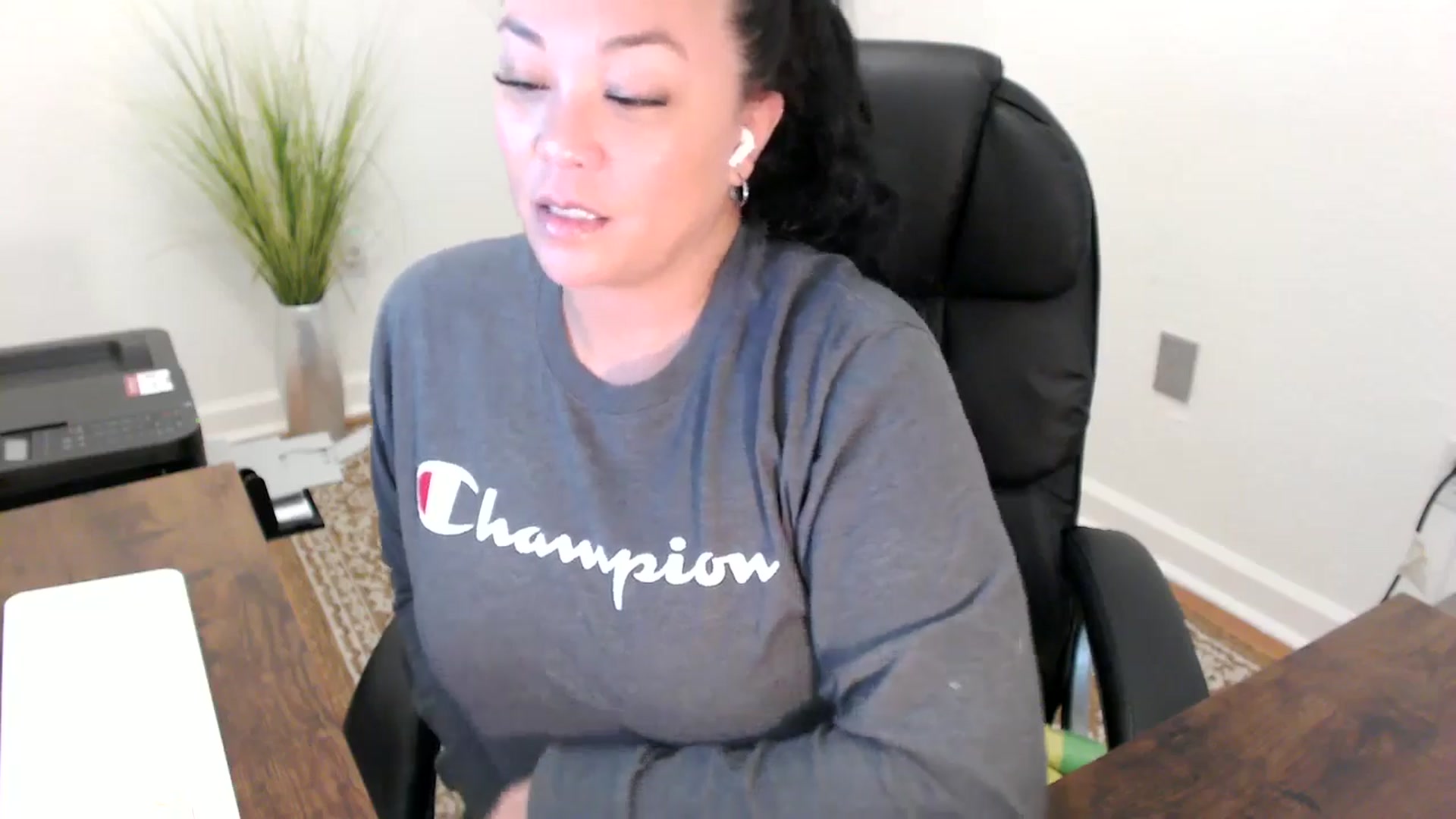 Gallery image thumbnail from MickaylaStar's myfreecams stream on, 02/24/2026, 19:47 image 12 of 20