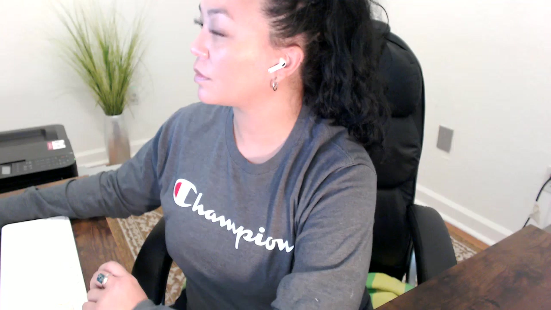 Gallery image thumbnail from MickaylaStar's myfreecams stream on, 02/24/2026, 19:47 image 6 of 20