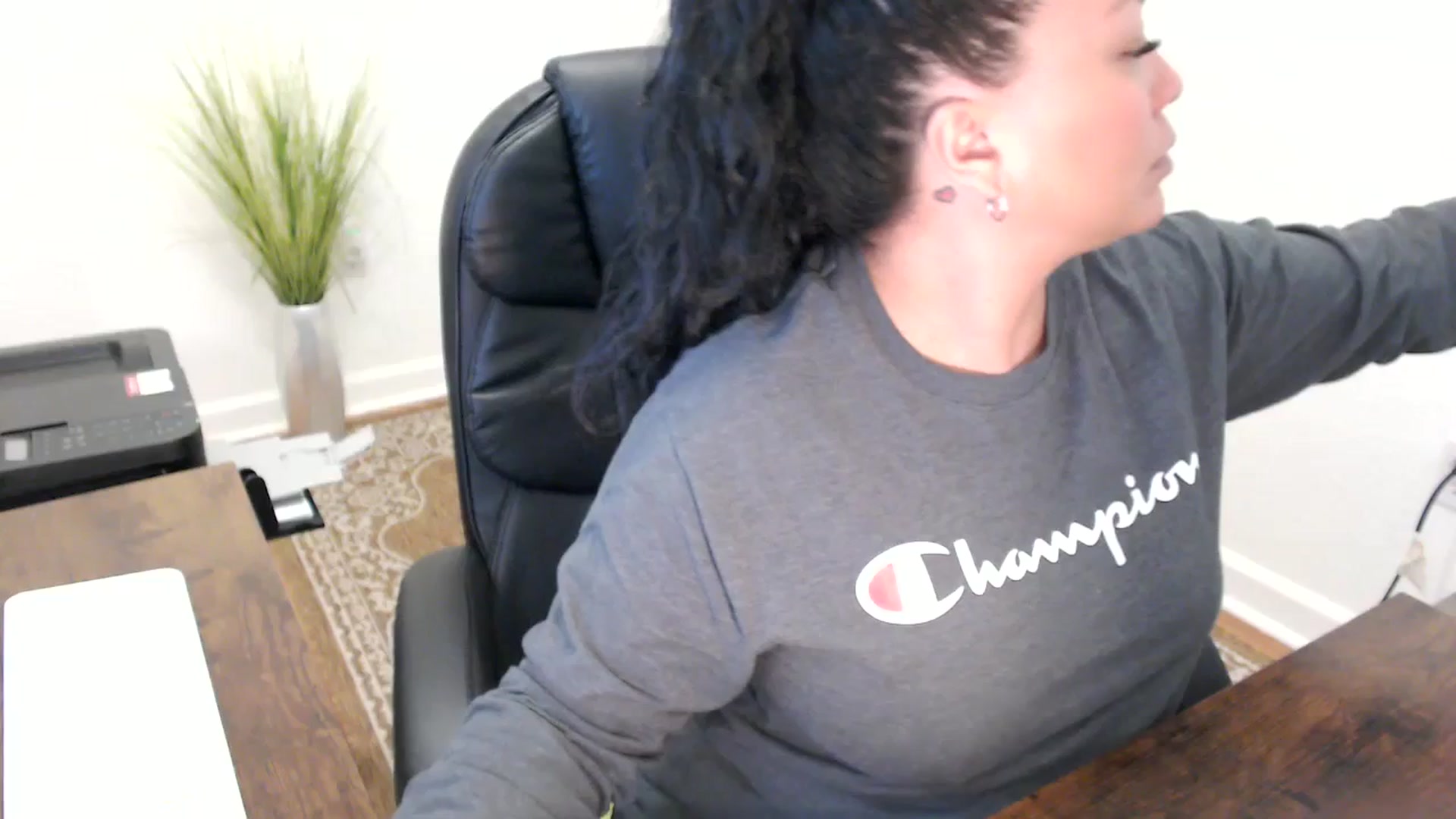 Gallery image thumbnail from MickaylaStar's myfreecams stream on, 02/24/2026, 19:47 image 2 of 20