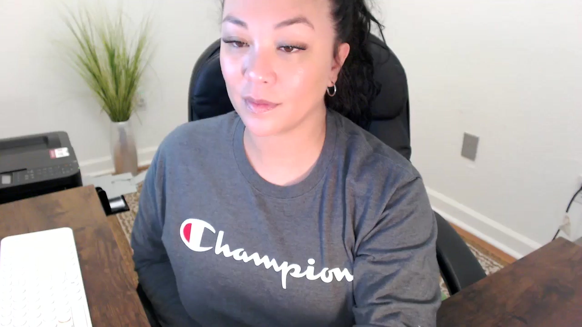Gallery image thumbnail from MickaylaStar's myfreecams stream on, 02/24/2026, 20:04 image 8 of 20