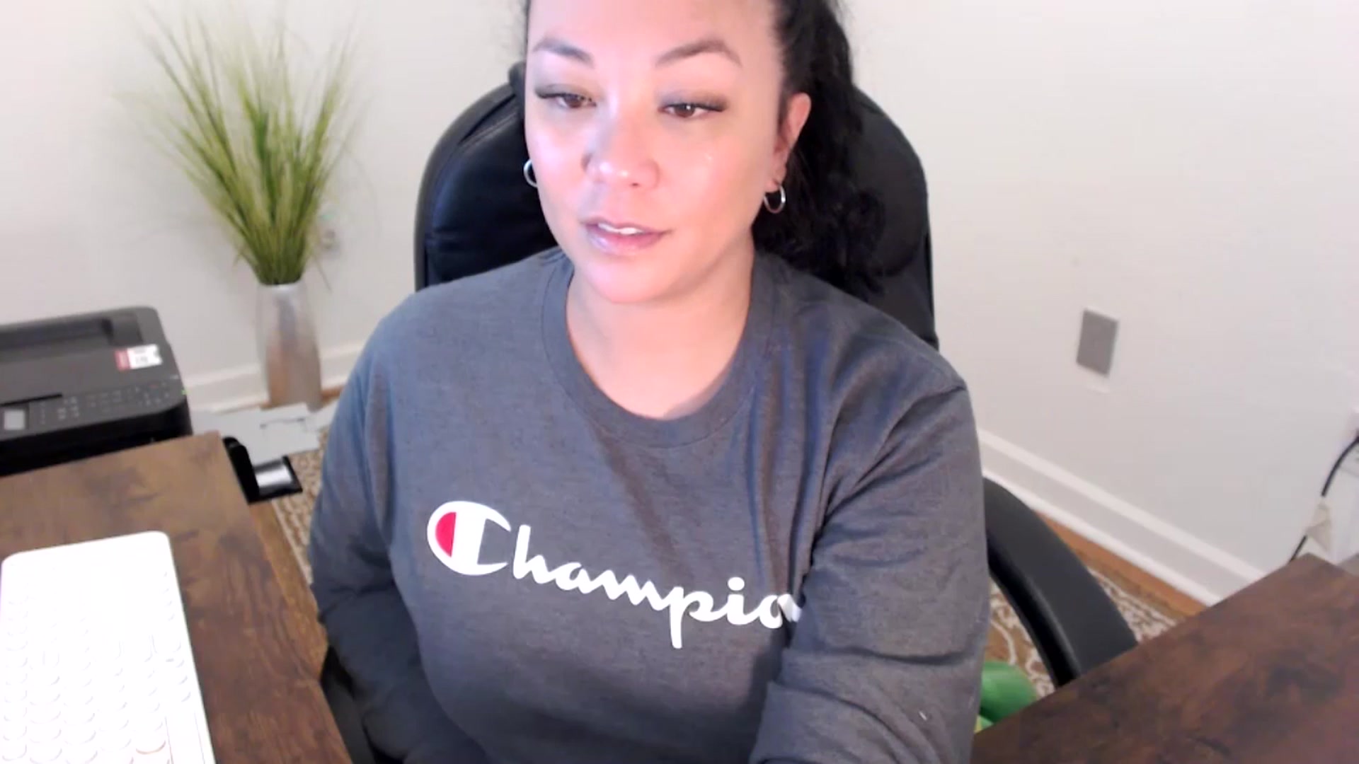 Gallery image thumbnail from MickaylaStar's myfreecams stream on, 02/24/2026, 20:04 image 7 of 20