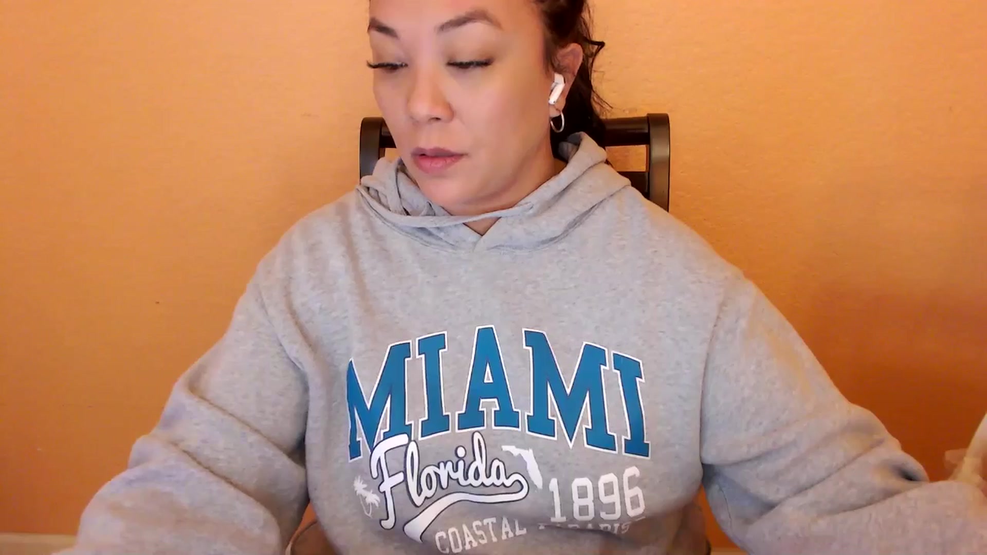 Gallery image thumbnail from MickaylaStar's myfreecams stream on, 02/25/2026, 17:14 image 5 of 20