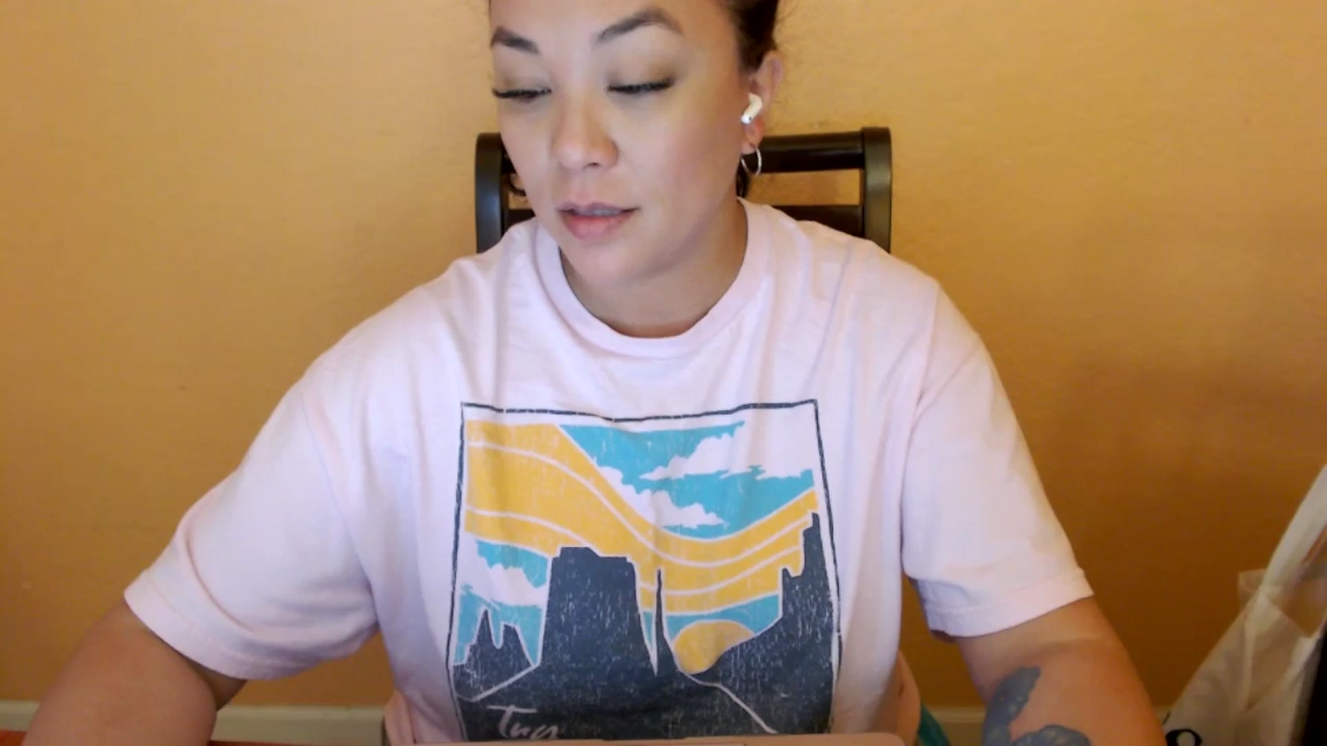 Gallery image thumbnail from MickaylaStar's myfreecams stream on, 02/25/2026, 18:47 image 3 of 20
