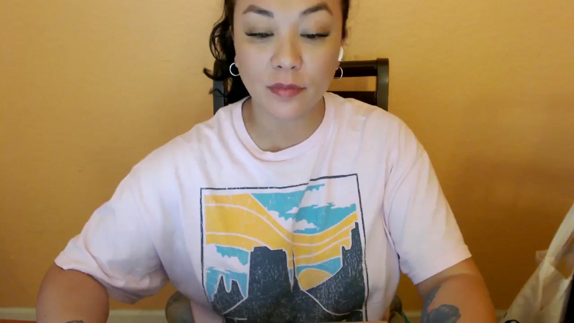 Gallery image thumbnail from MickaylaStar's myfreecams stream on, 02/25/2026, 19:29 image 12 of 20