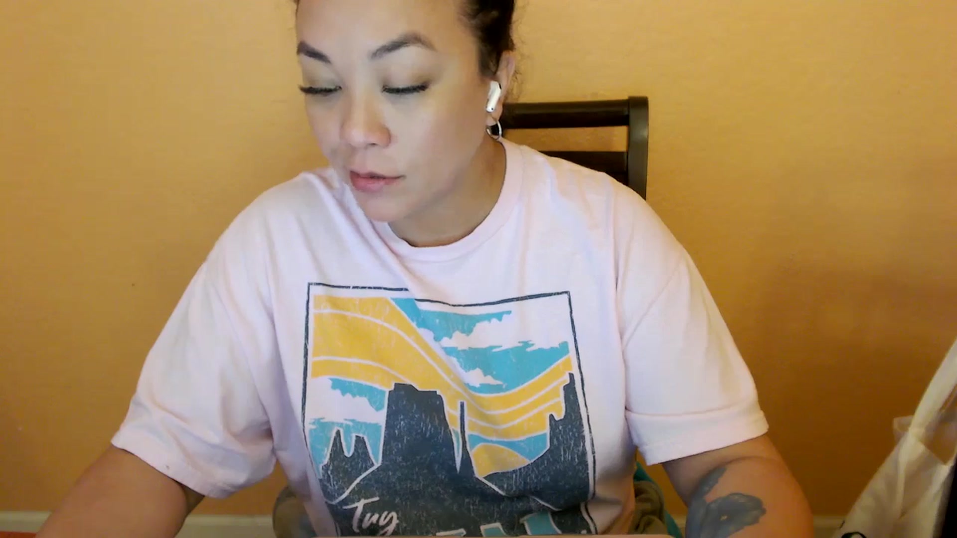 Gallery image thumbnail from MickaylaStar's myfreecams stream on, 02/25/2026, 19:29 image 14 of 20
