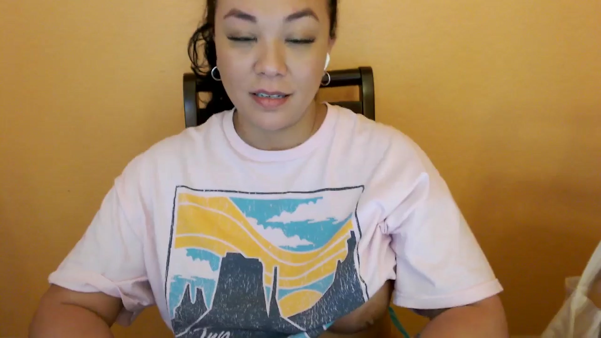 Gallery image thumbnail from MickaylaStar's myfreecams stream on, 02/25/2026, 20:38 image 18 of 20