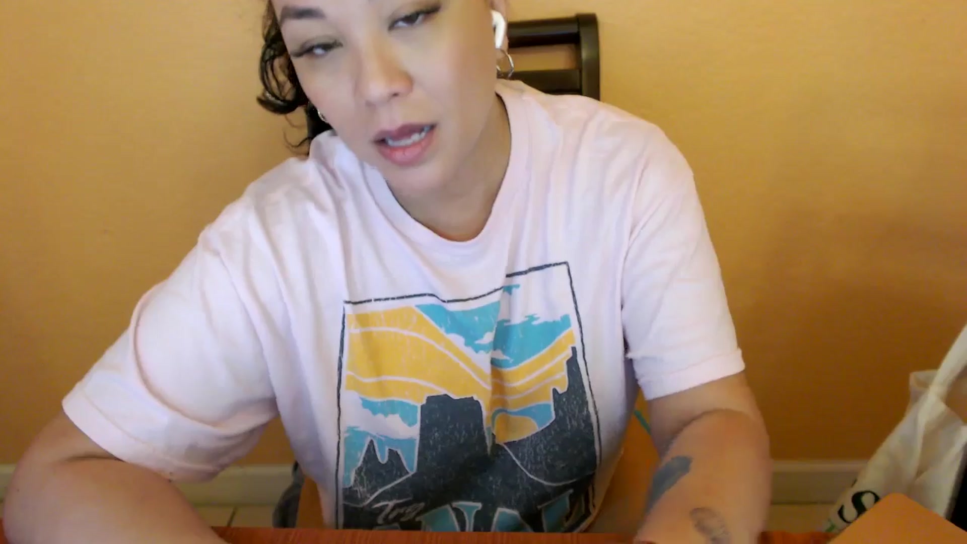 Gallery image thumbnail from MickaylaStar's myfreecams stream on, 02/25/2026, 20:38 image 7 of 20