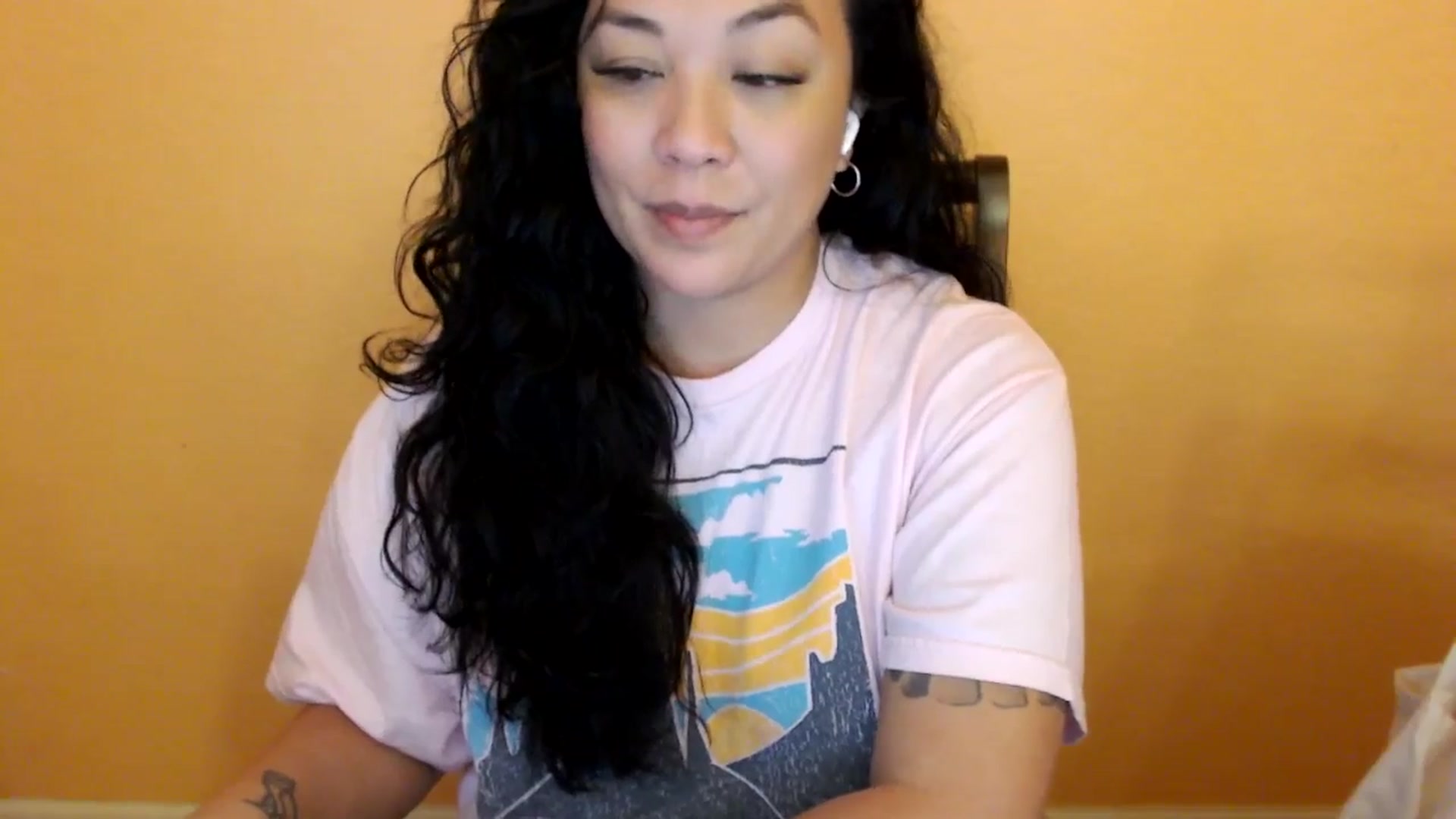 Gallery image thumbnail from MickaylaStar's myfreecams stream on, 02/26/2026, 24:19 image 17 of 20