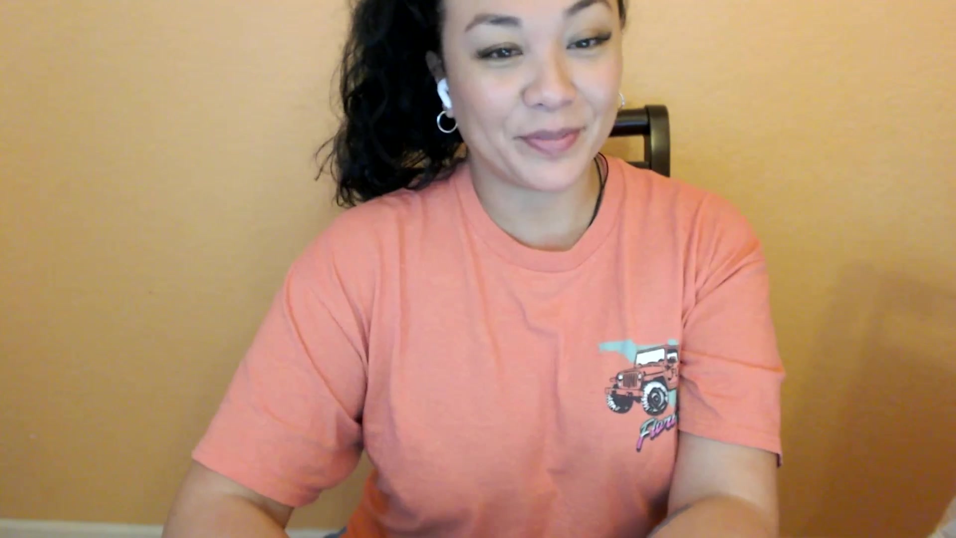 Gallery image thumbnail from MickaylaStar's myfreecams stream on, 02/26/2026, 21:44 image 18 of 20
