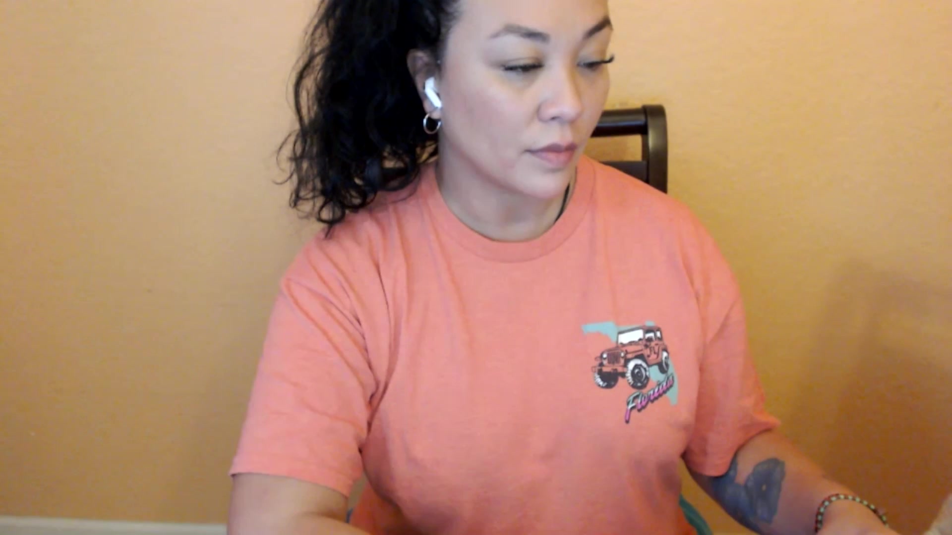 Gallery image thumbnail from MickaylaStar's myfreecams stream on, 02/26/2026, 21:44 image 10 of 20