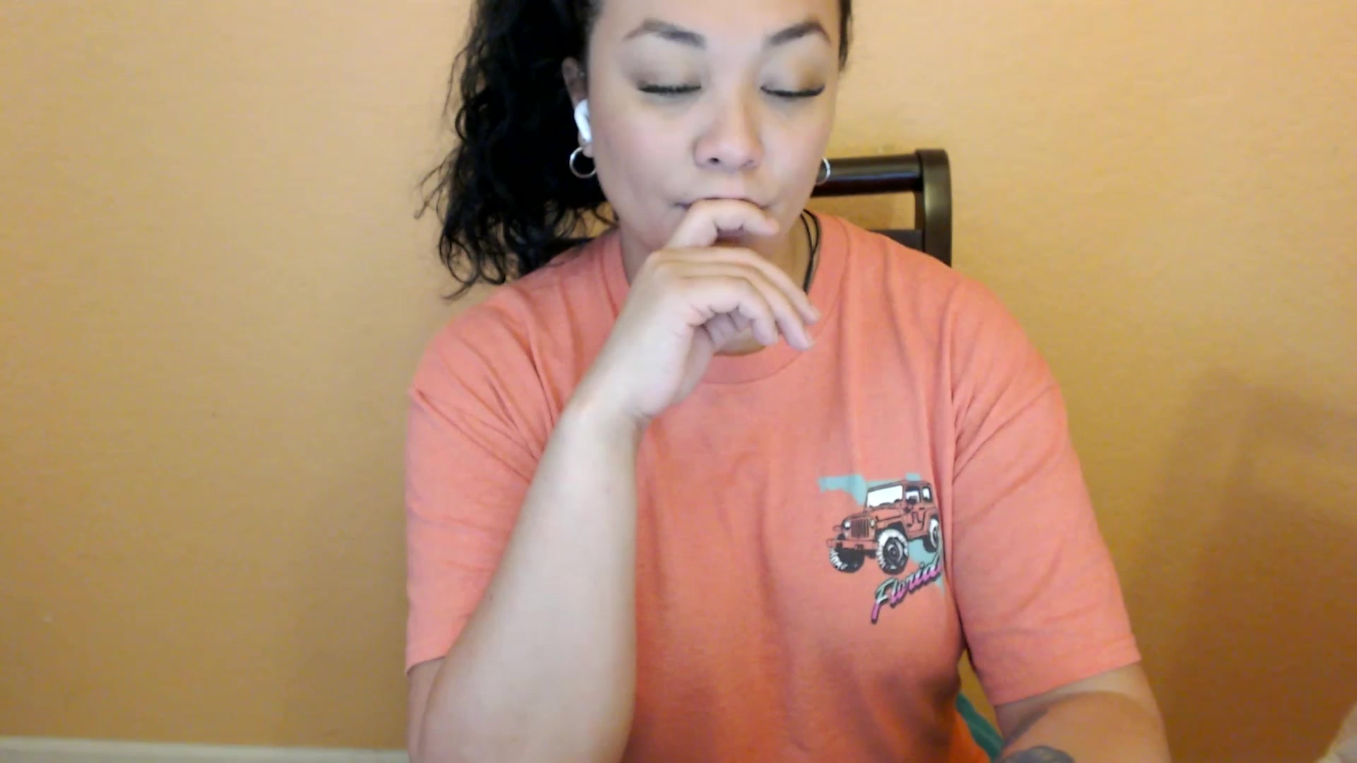 Gallery image thumbnail from MickaylaStar's myfreecams stream on, 02/26/2026, 21:44 image 14 of 20