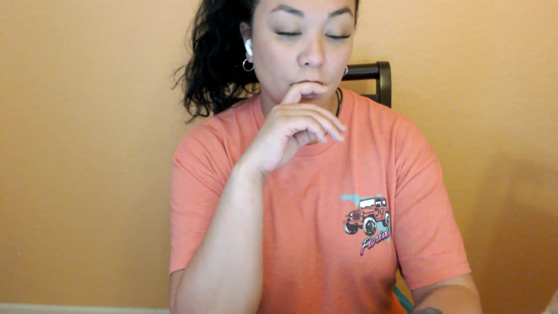 Gallery image thumbnail from MickaylaStar's myfreecams stream on, 02/26/2026, 21:44 image 13 of 20