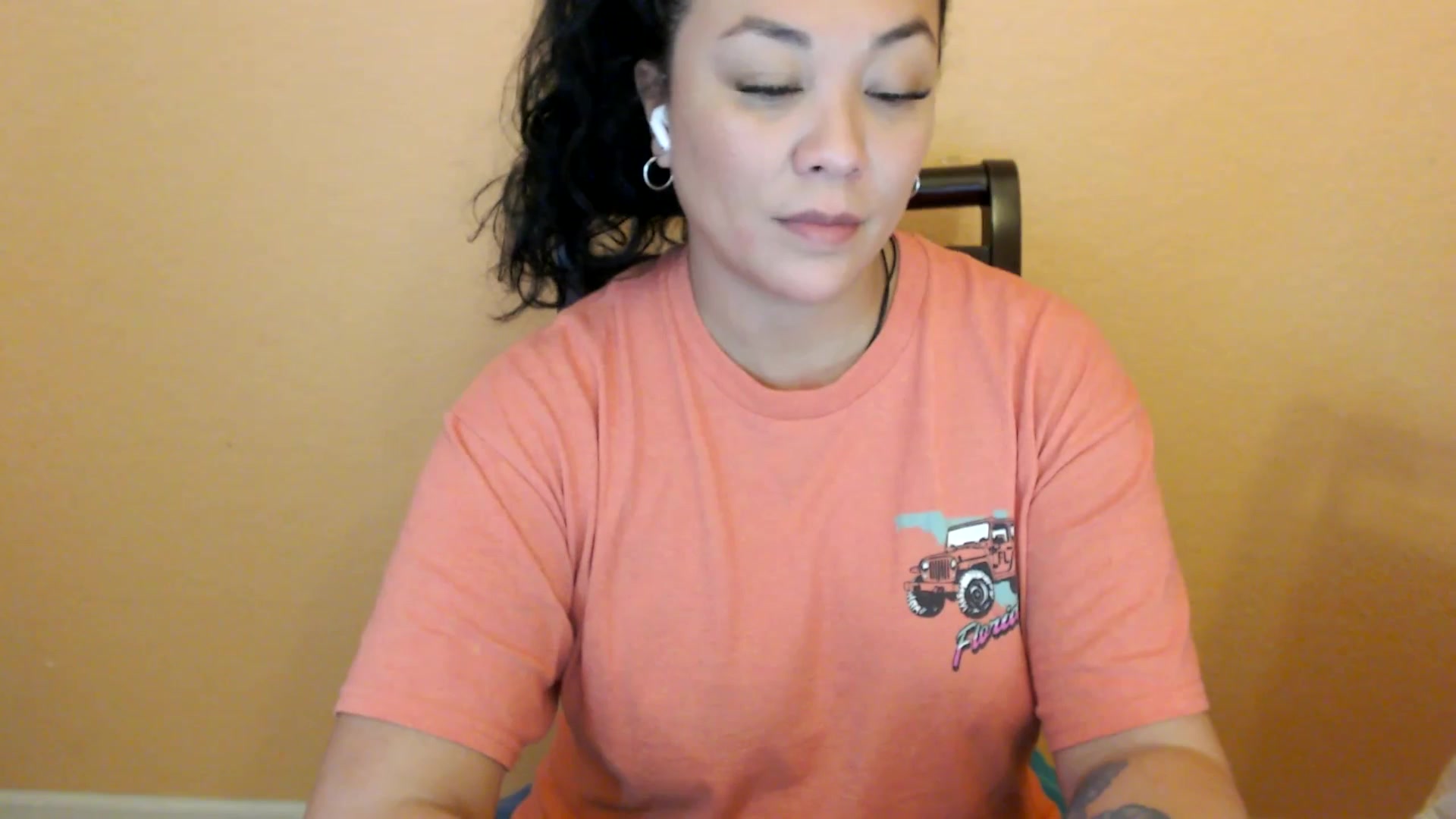 Gallery image thumbnail from MickaylaStar's myfreecams stream on, 02/26/2026, 21:44 image 9 of 20