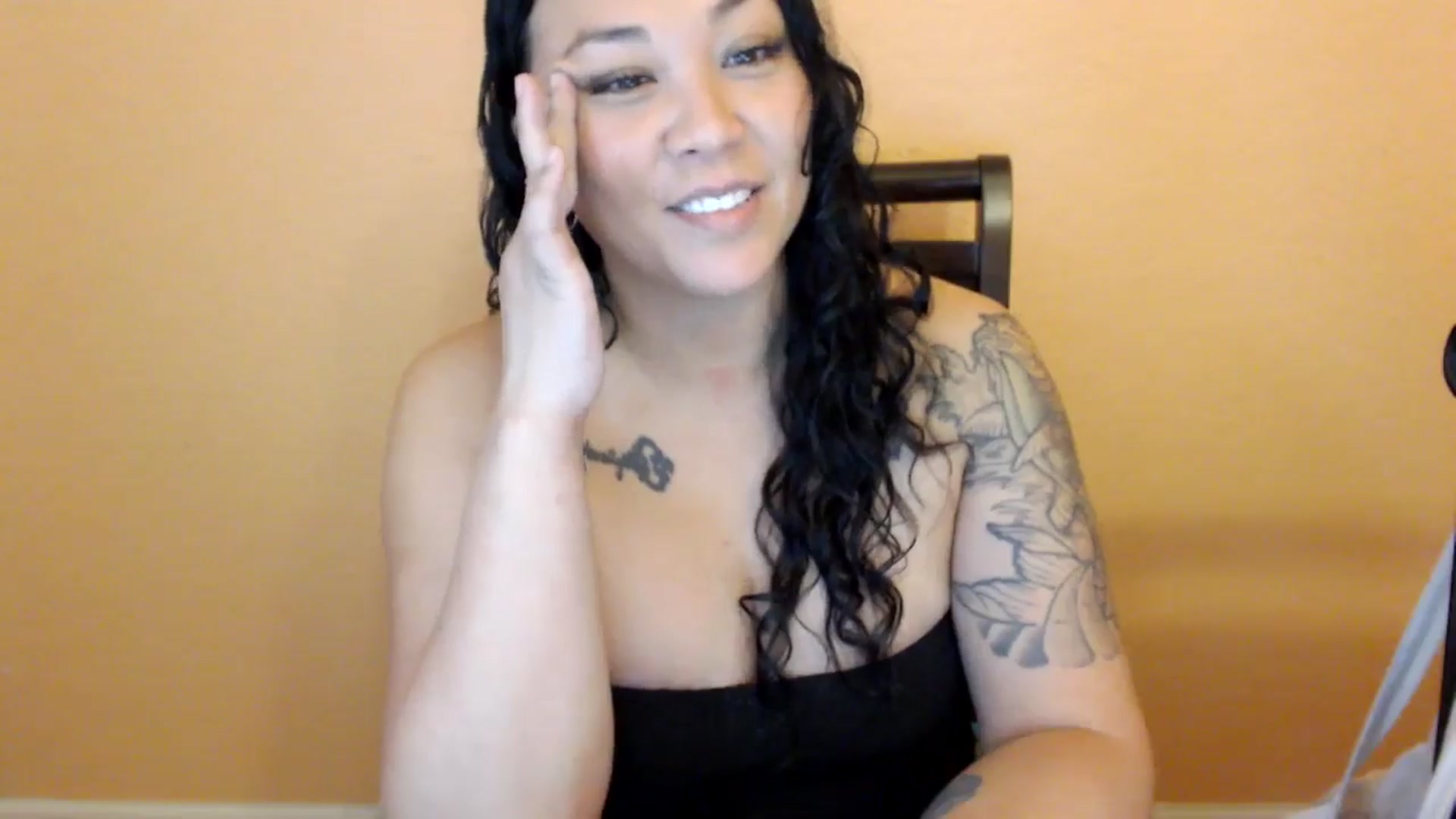 Gallery image thumbnail from MickaylaStar's myfreecams stream on, 03/01/2026, 18:51 image 4 of 20