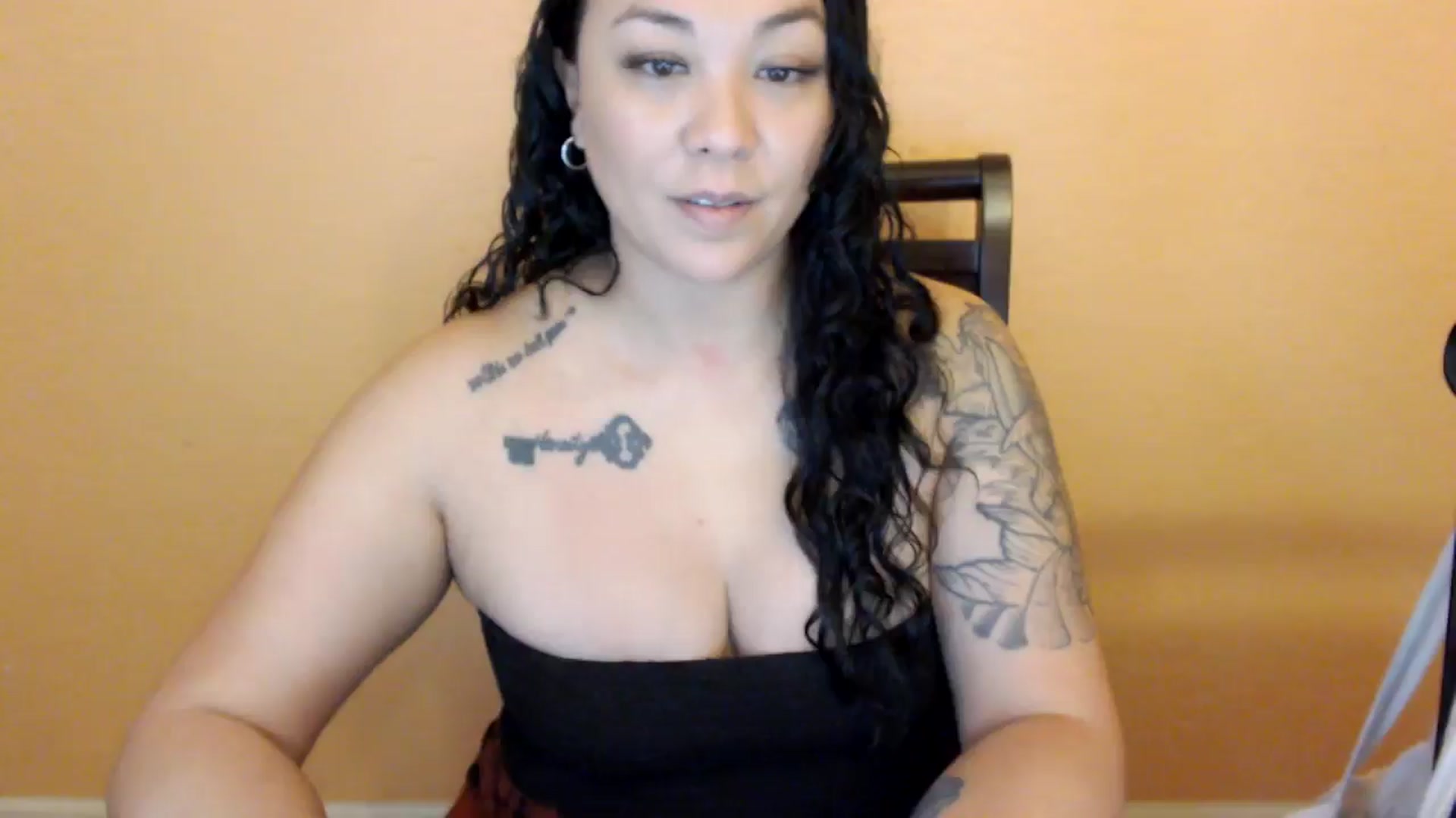 Gallery image thumbnail from MickaylaStar's myfreecams stream on, 03/01/2026, 18:51 image 8 of 20