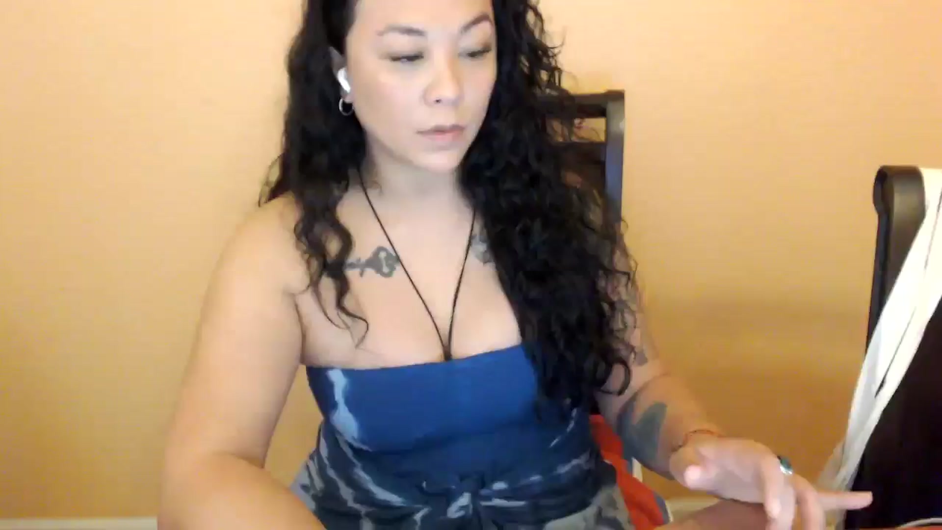 Gallery image thumbnail from MickaylaStar's myfreecams stream on, 03/03/2026, 19:30 image 8 of 20