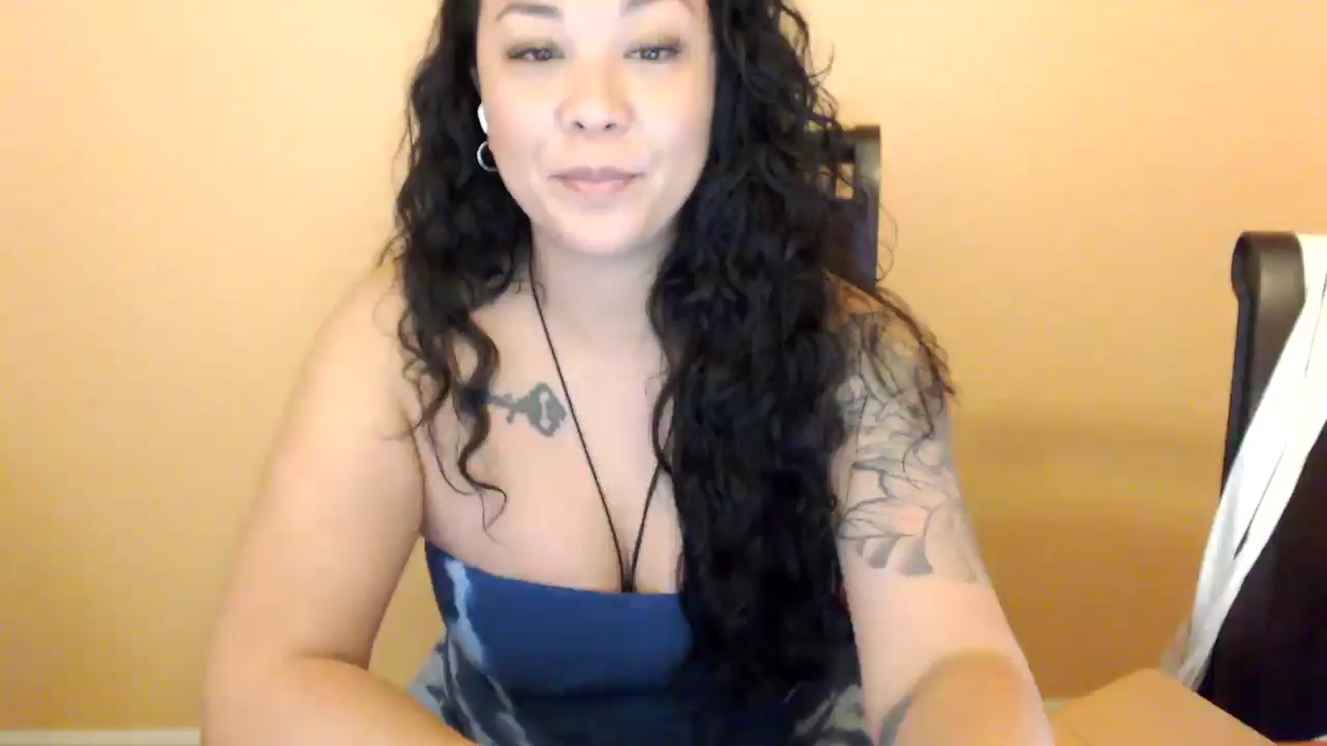 Gallery image thumbnail from MickaylaStar's myfreecams stream on, 03/03/2026, 19:30 image 11 of 20