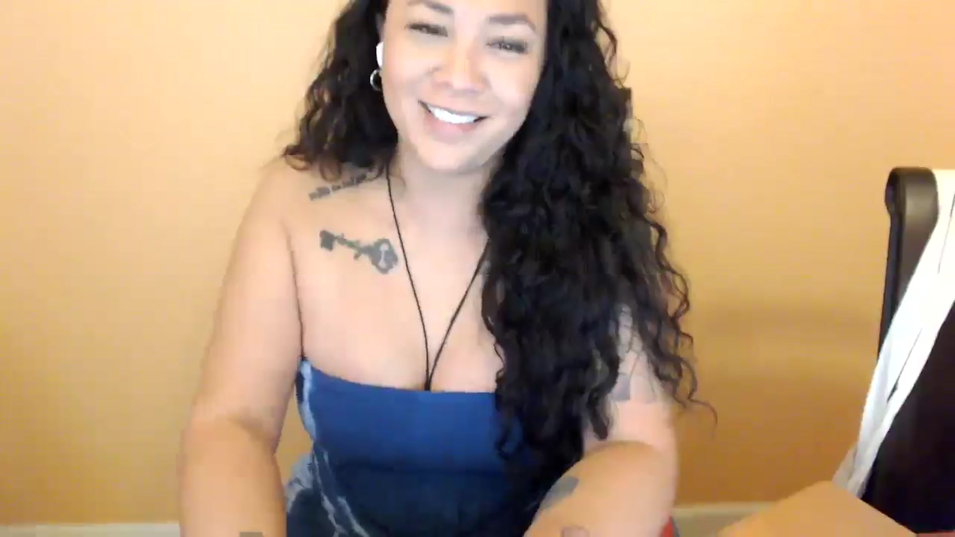 Gallery image thumbnail from MickaylaStar's myfreecams stream on, 03/03/2026, 19:30 image 19 of 20