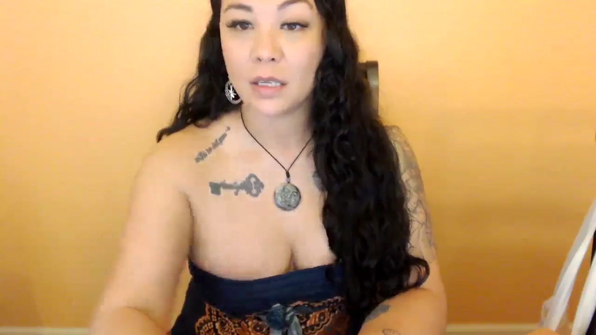 Gallery image thumbnail from MickaylaStar's myfreecams stream on, 03/05/2026, 19:01 image 7 of 20