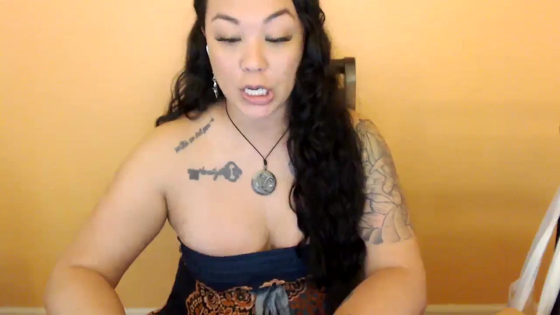 Gallery image thumbnail from MickaylaStar's myfreecams stream on, 03/05/2026, 19:01 image 11 of 20