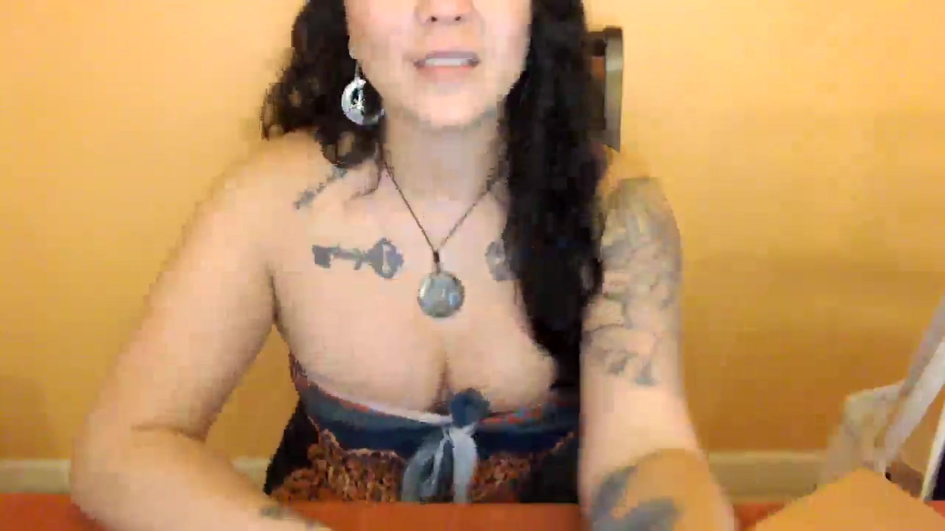 Gallery image thumbnail from MickaylaStar's myfreecams stream on, 03/06/2026, 24:25 image 15 of 20