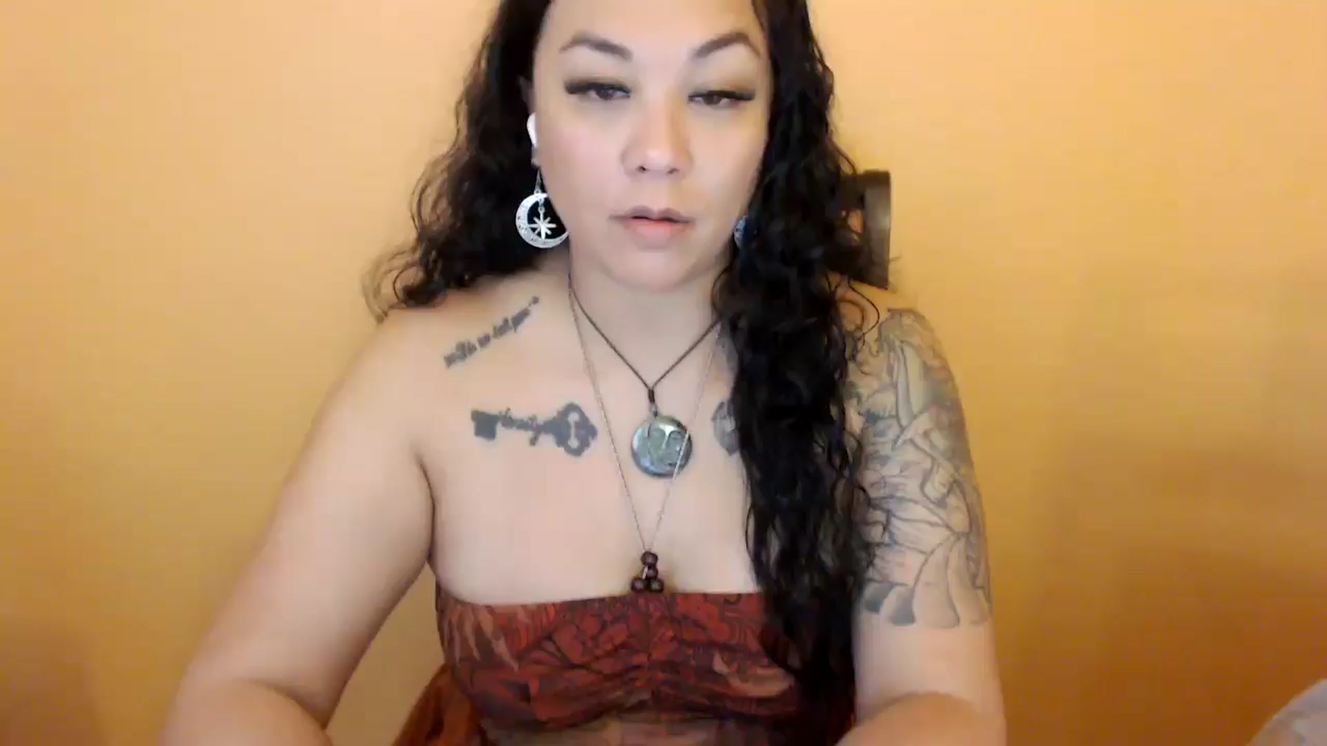Gallery image thumbnail from MickaylaStar's myfreecams stream on, 03/06/2026, 16:06 image 20 of 20