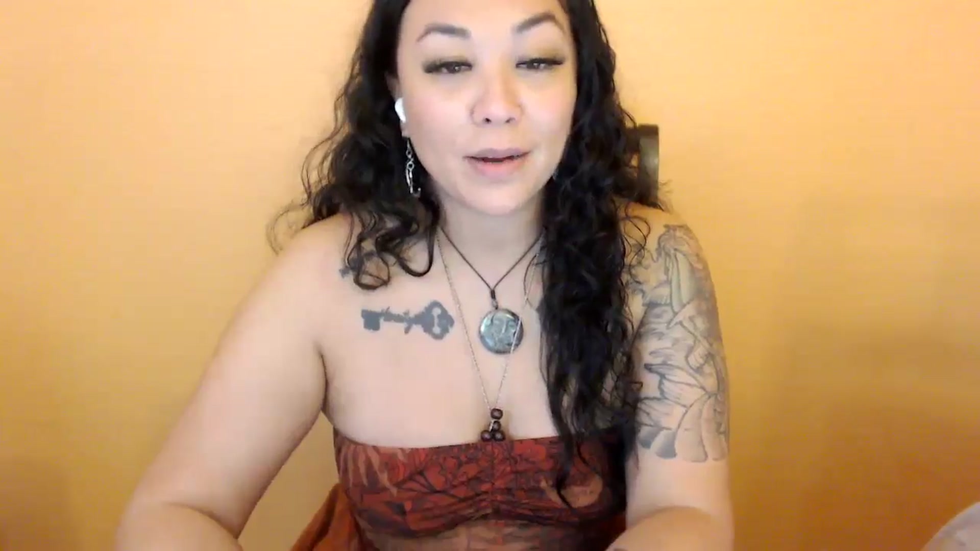 Gallery image thumbnail from MickaylaStar's myfreecams stream on, 03/06/2026, 16:06 image 3 of 20