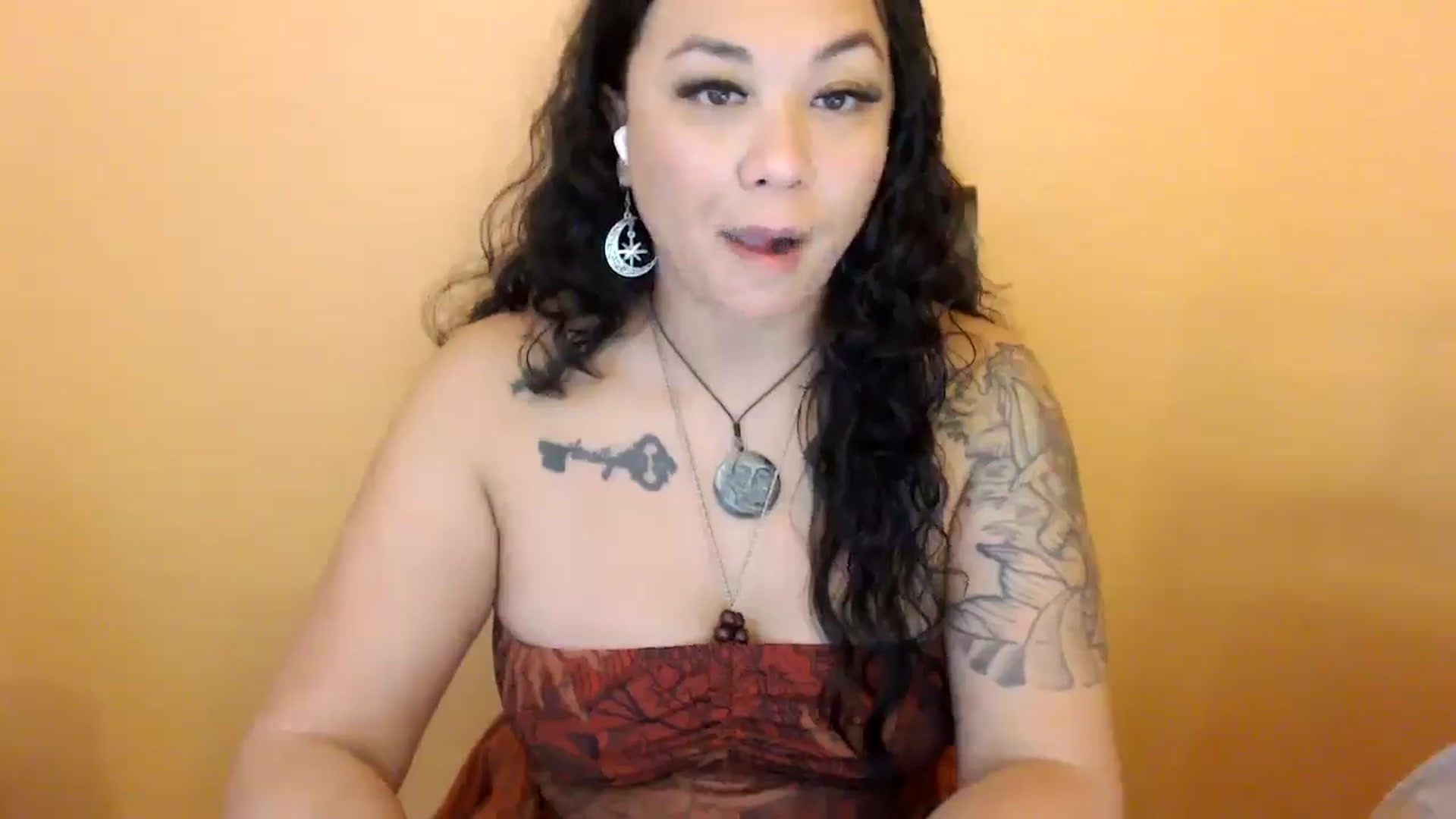 Gallery image thumbnail from MickaylaStar's myfreecams stream on, 03/06/2026, 16:06 image 15 of 20