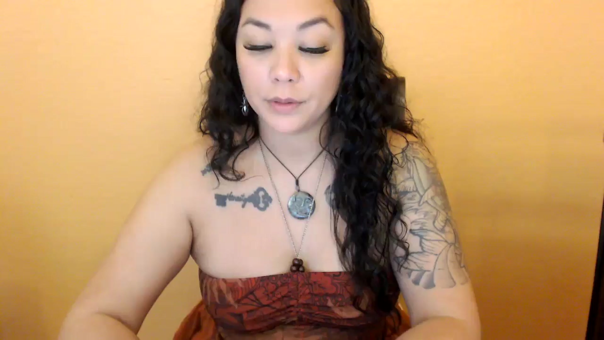 Gallery image thumbnail from MickaylaStar's myfreecams stream on, 03/06/2026, 16:41 image 1 of 20