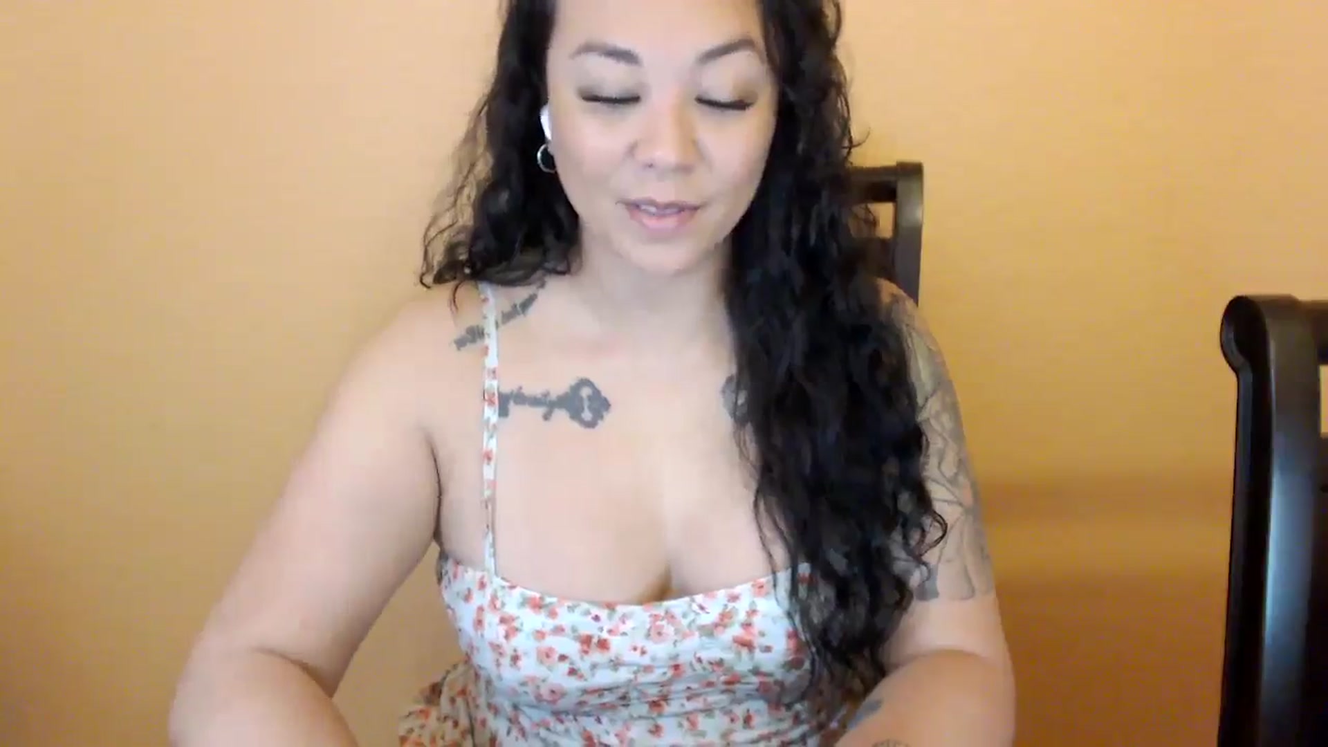 Gallery image thumbnail from MickaylaStar's myfreecams stream on, 03/22/2026, 17:23 image 3 of 20