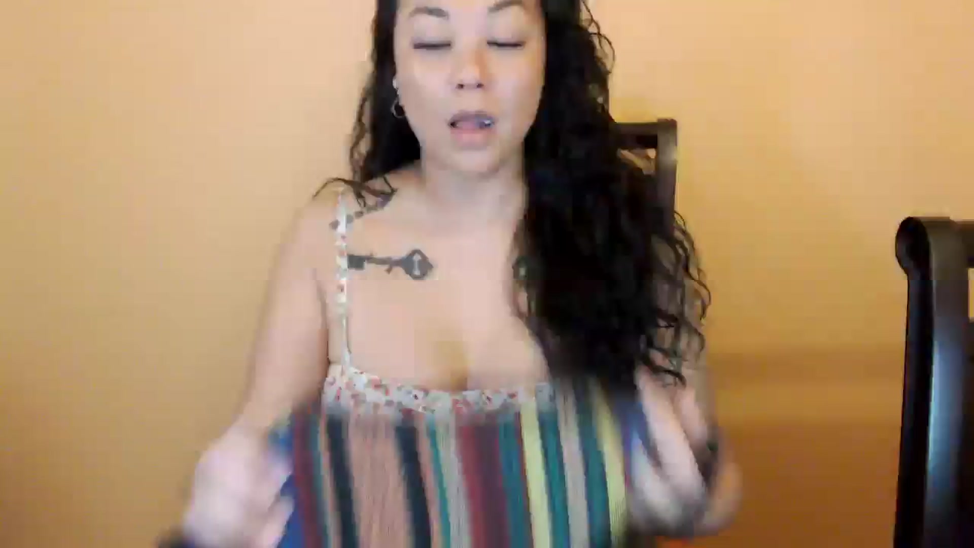 Gallery image thumbnail from MickaylaStar's myfreecams stream on, 03/22/2026, 17:23 image 4 of 20
