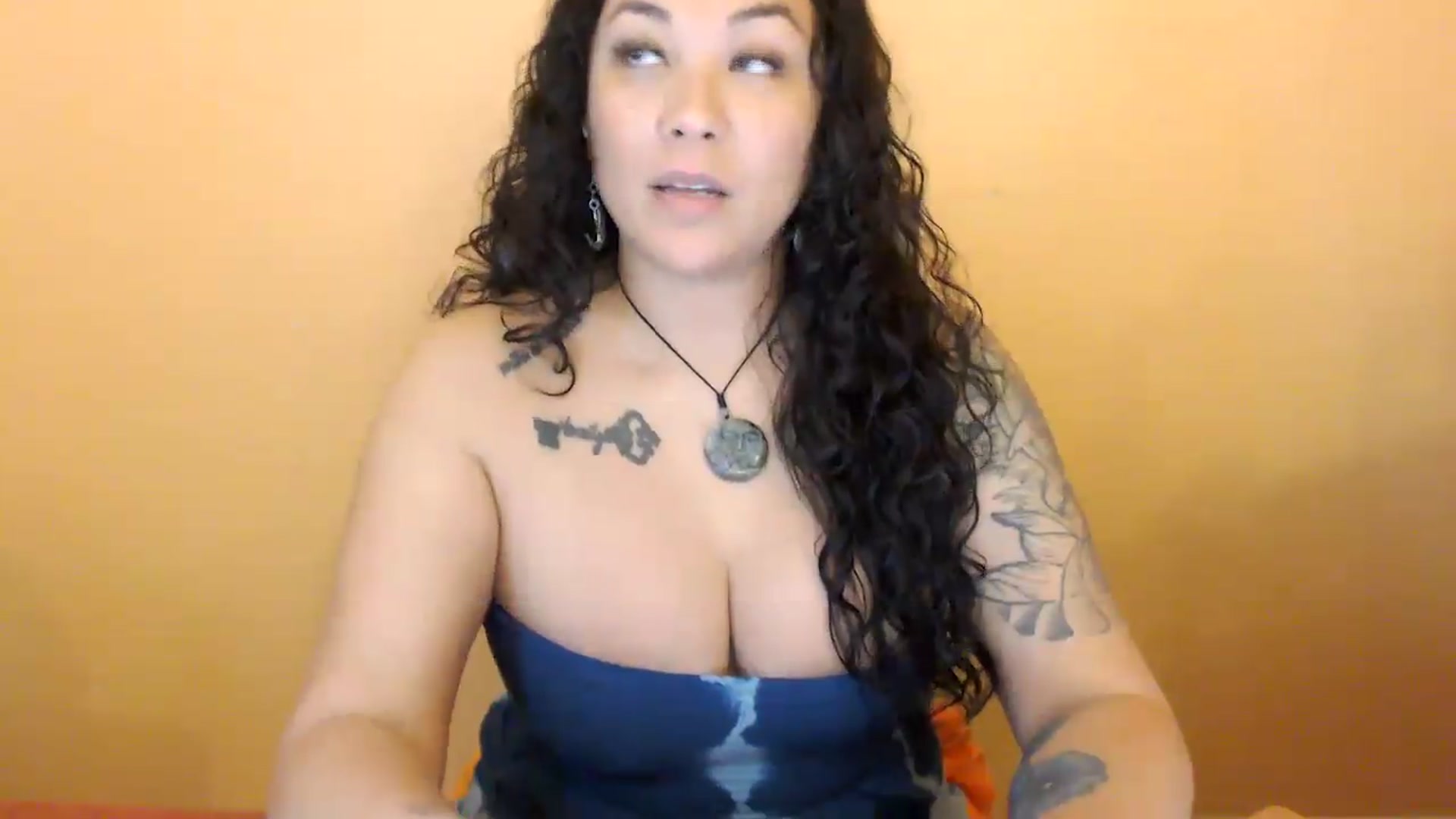 Gallery image thumbnail from MickaylaStar's myfreecams stream on, 03/26/2026, 16:36 image 16 of 20