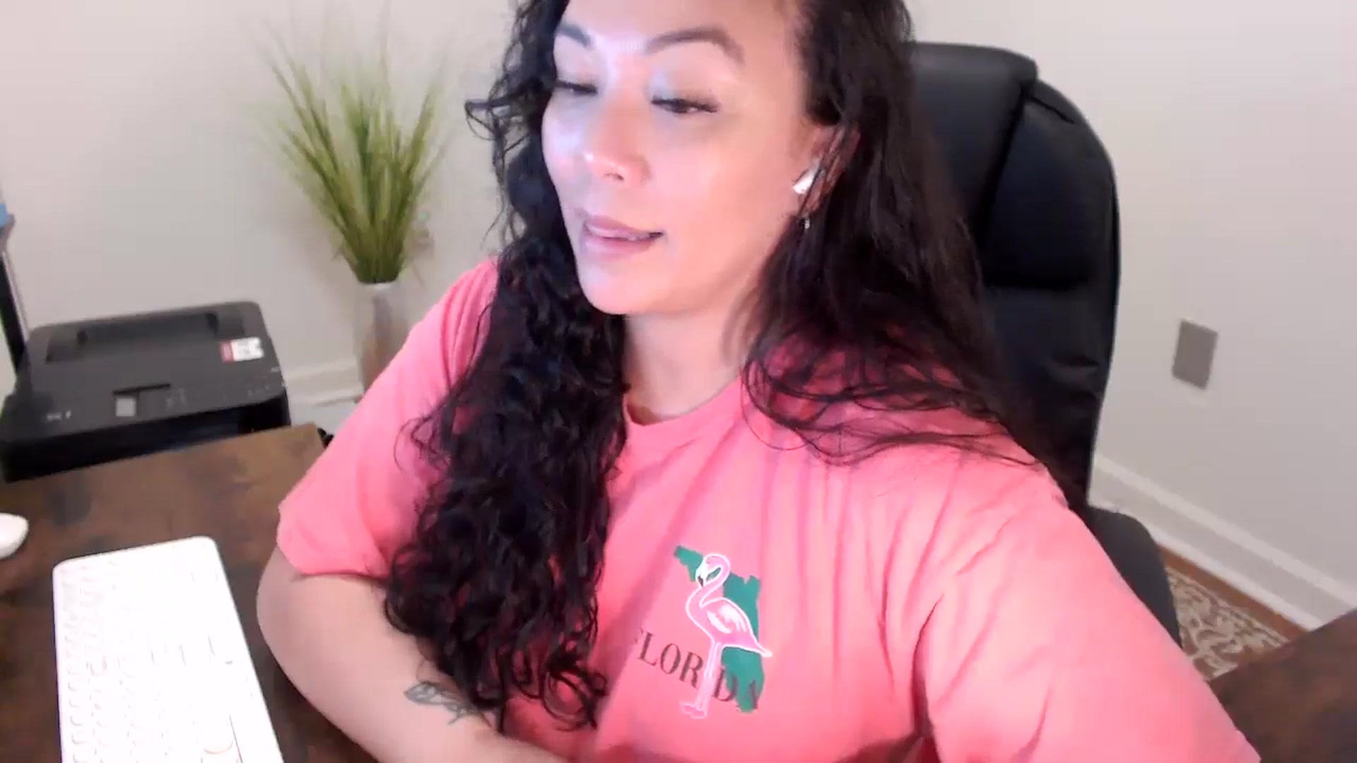 Gallery image thumbnail from MickaylaStar's myfreecams stream on, 03/30/2026, 17:24 image 19 of 20