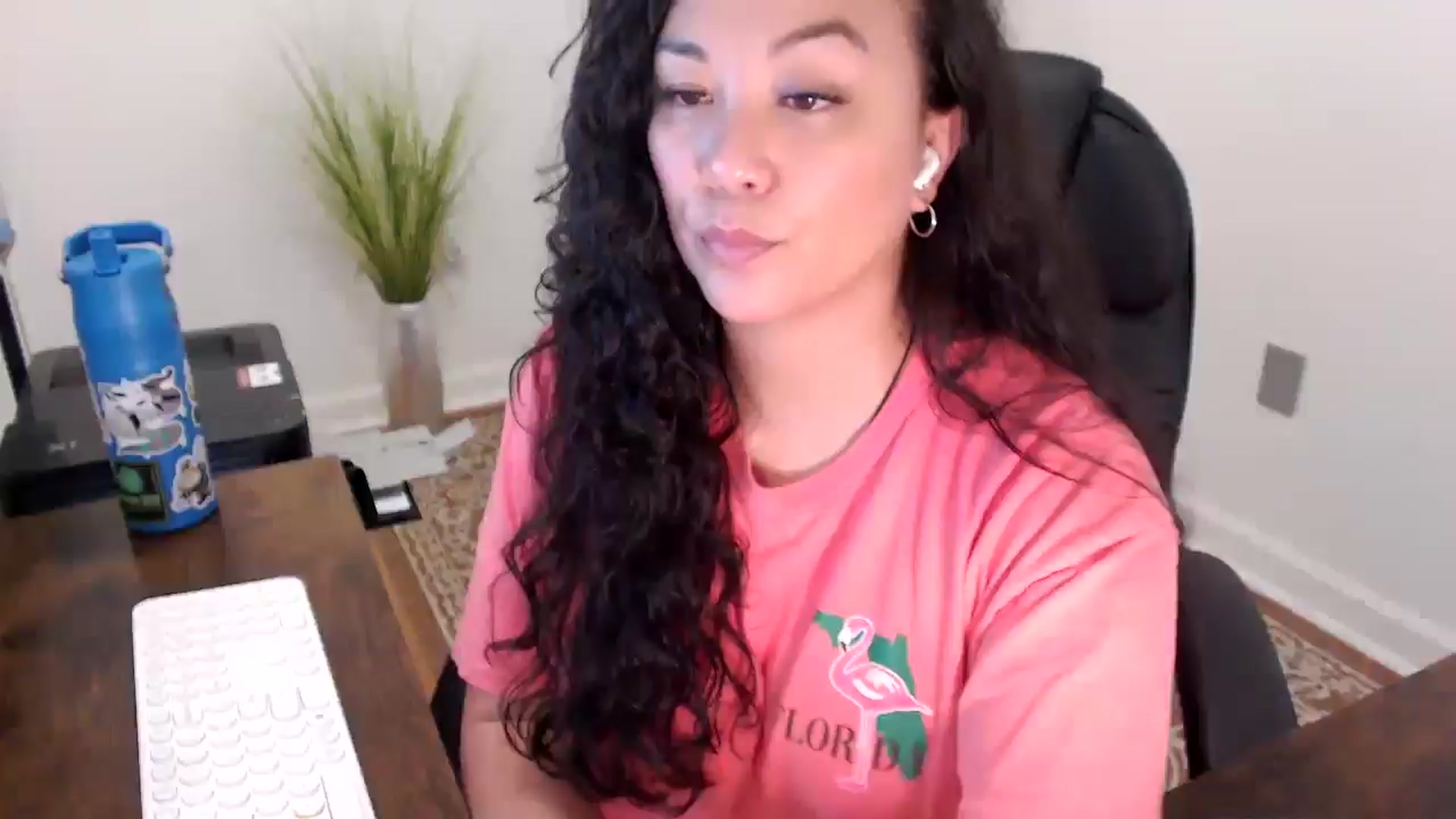 Gallery image thumbnail from MickaylaStar's myfreecams stream on, 03/30/2026, 19:30 image 14 of 20
